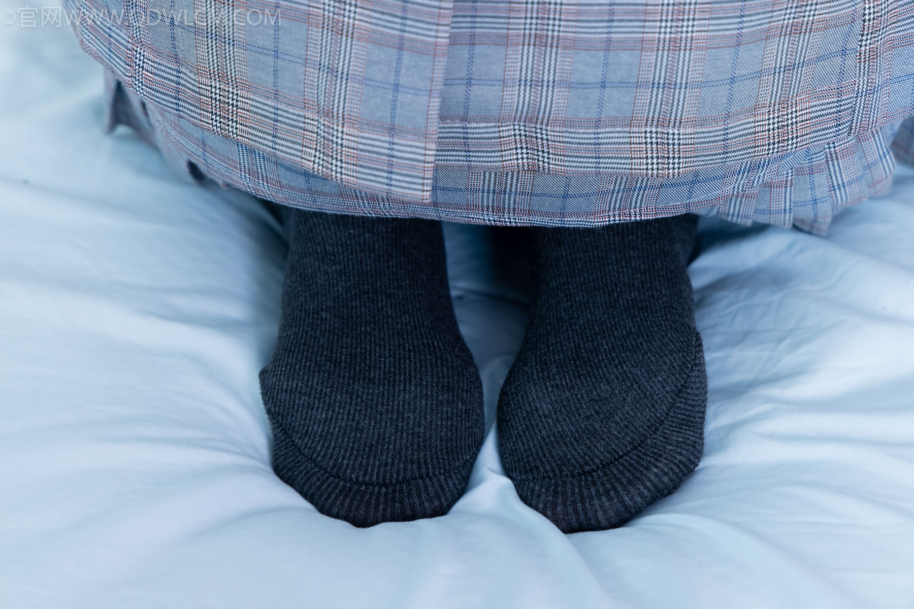 物恋传媒 No.2479 茯苓 - 皮鞋、厚灰连裤棉袜/(160P)