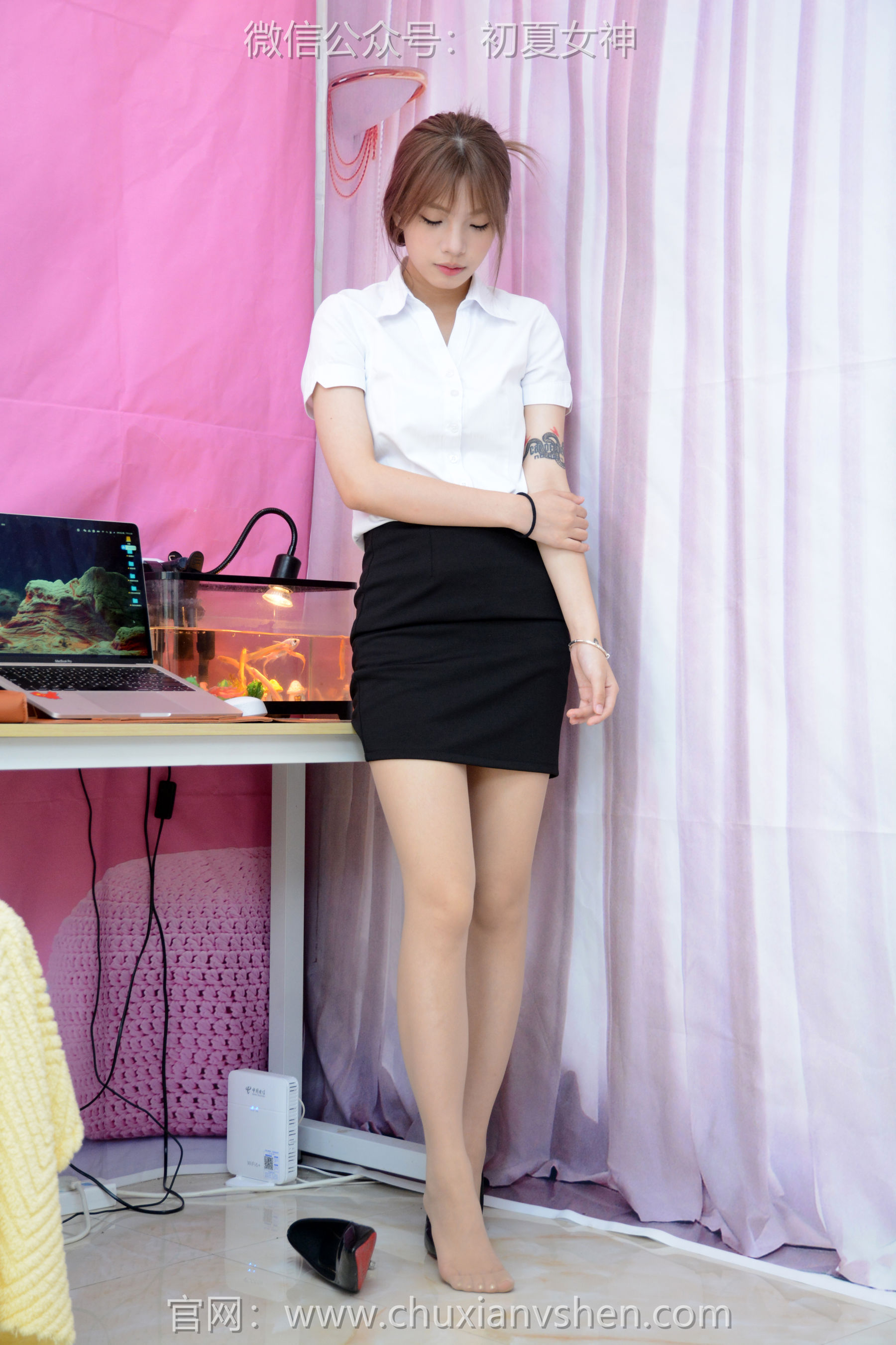 初夏女神 No.293 番茄 保险推销/(100P)