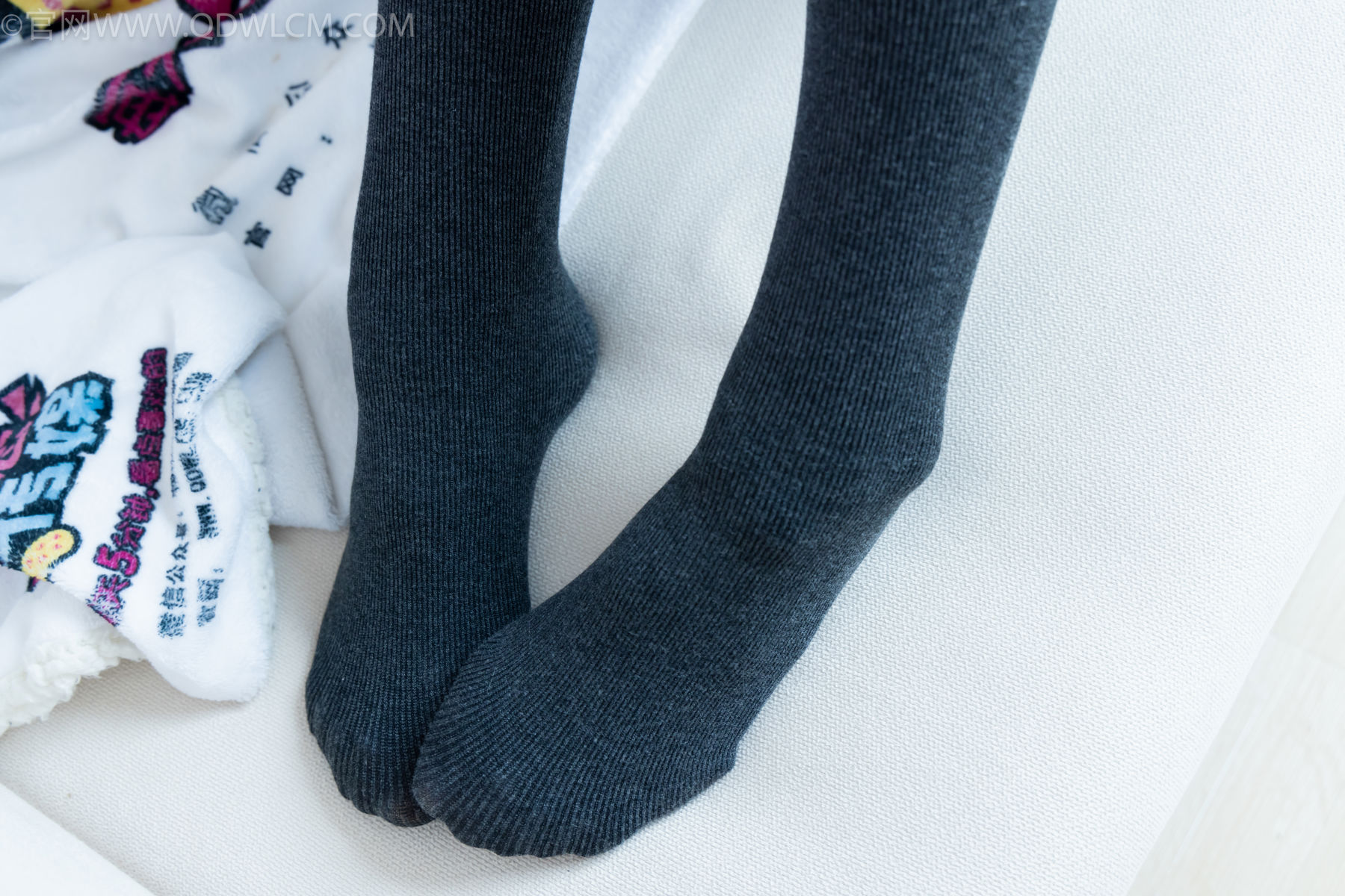 物恋传媒 No.2479 茯苓 - 皮鞋、厚灰连裤棉袜/(160P)