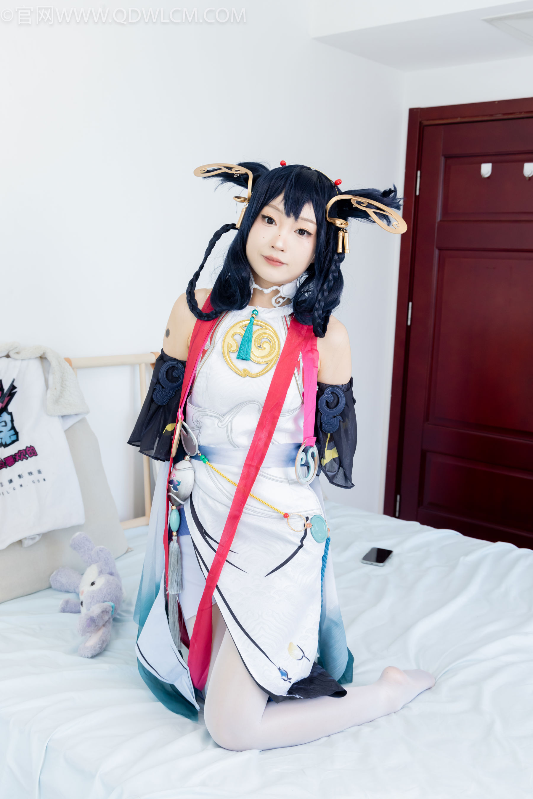 物恋传媒 No.2478 嘟嘟 - cos服、高跟凉鞋、薄白丝、薄黑丝/(183P)