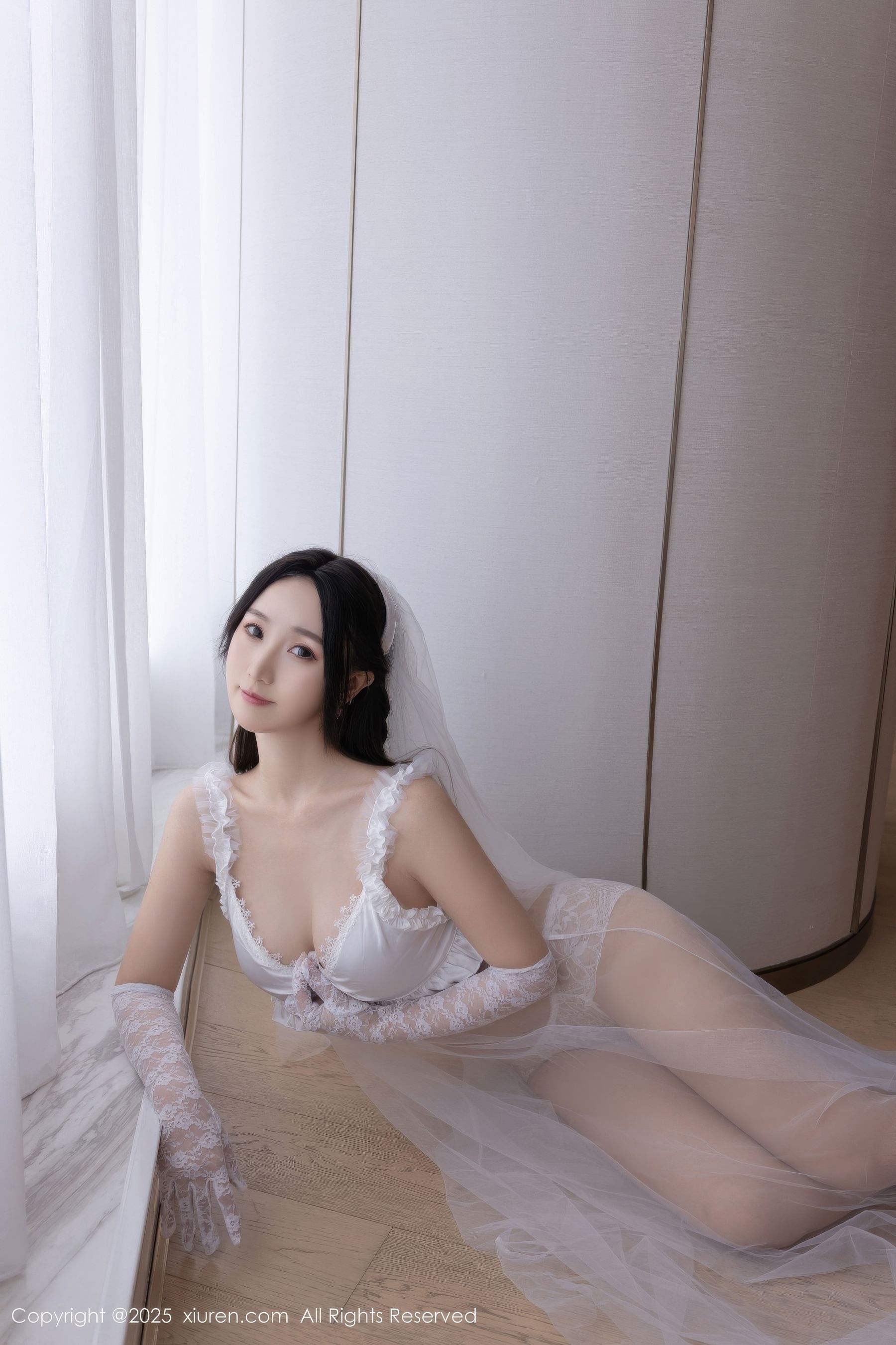 [秀人XiuRen] 2025.10.15 No.10871 杏子Yada/(70P)