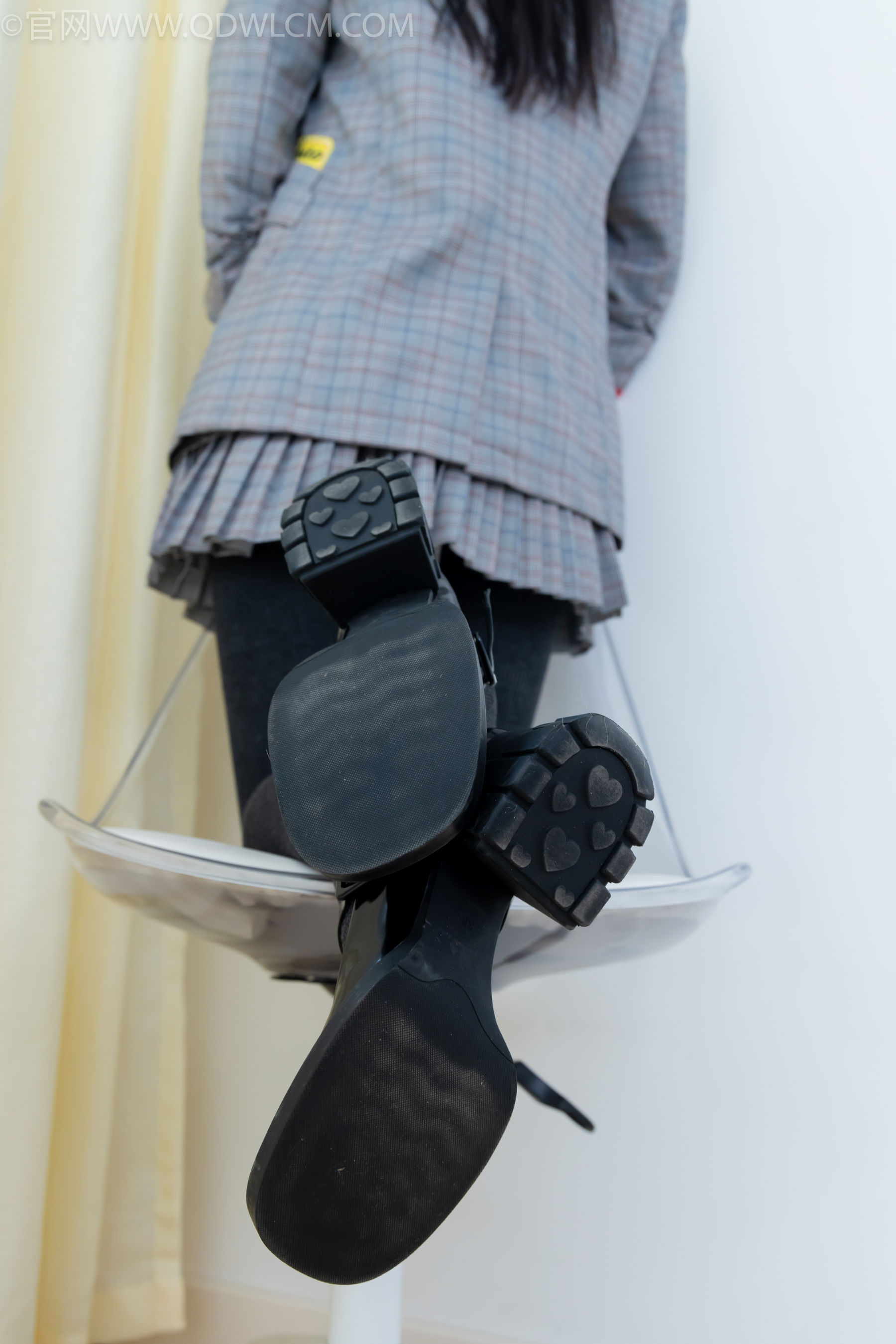 物恋传媒 No.2479 茯苓 - 皮鞋、厚灰连裤棉袜/(160P)