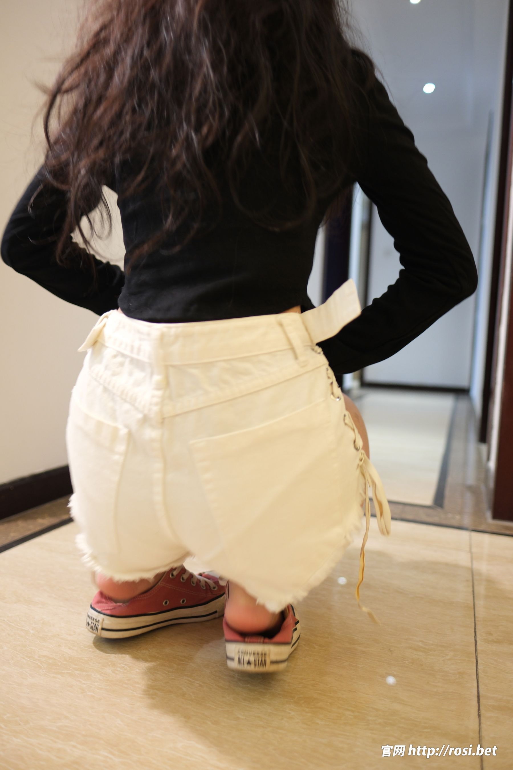 [ROSI写真] 2025.10.30 NO.5078/(104P)