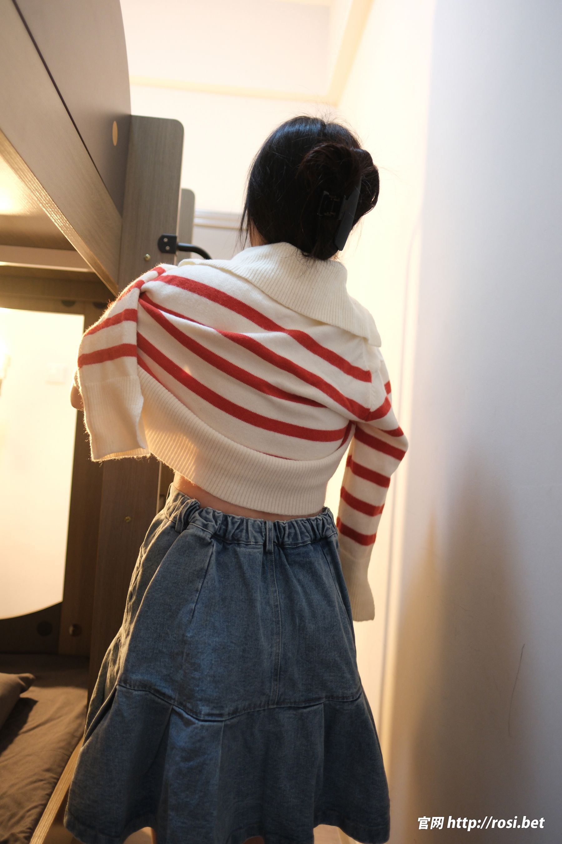 [ROSI写真] 2025.11.11 NO.5090/(102P)