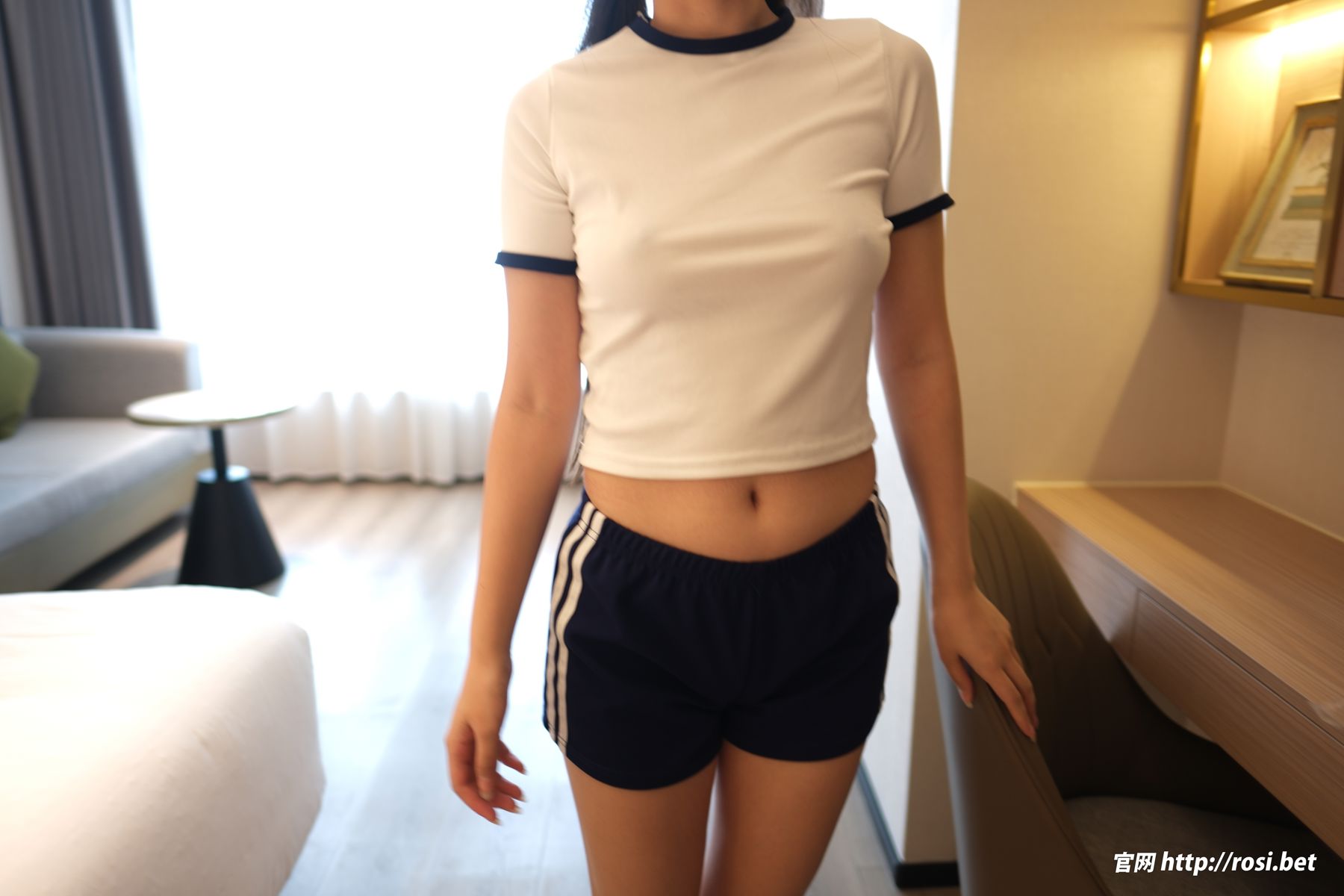 [ROSI写真] 2025.11.12 NO.5091/(84P)