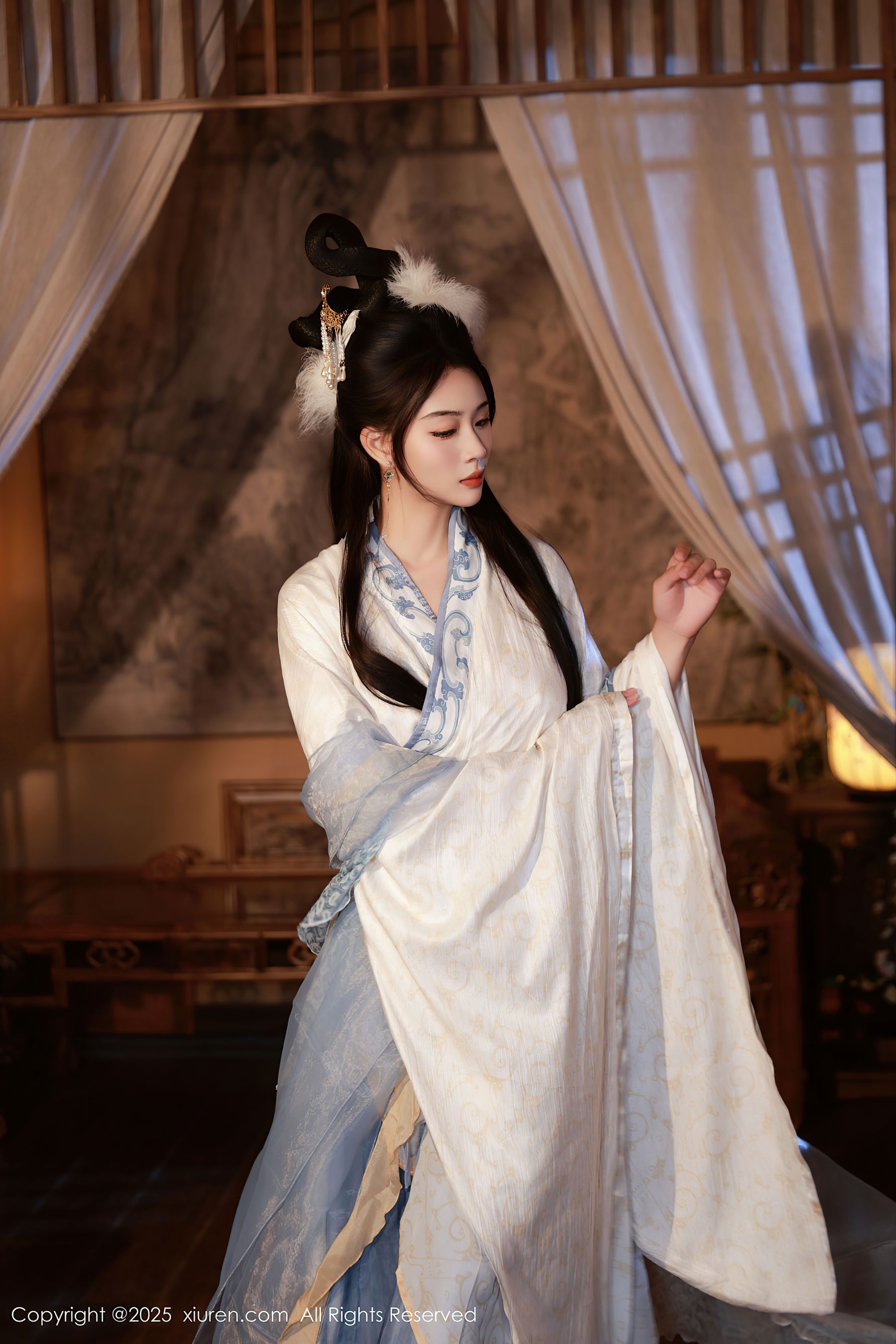 [秀人XiuRen] 2025.09.30 No.10835 南乔/(76P)