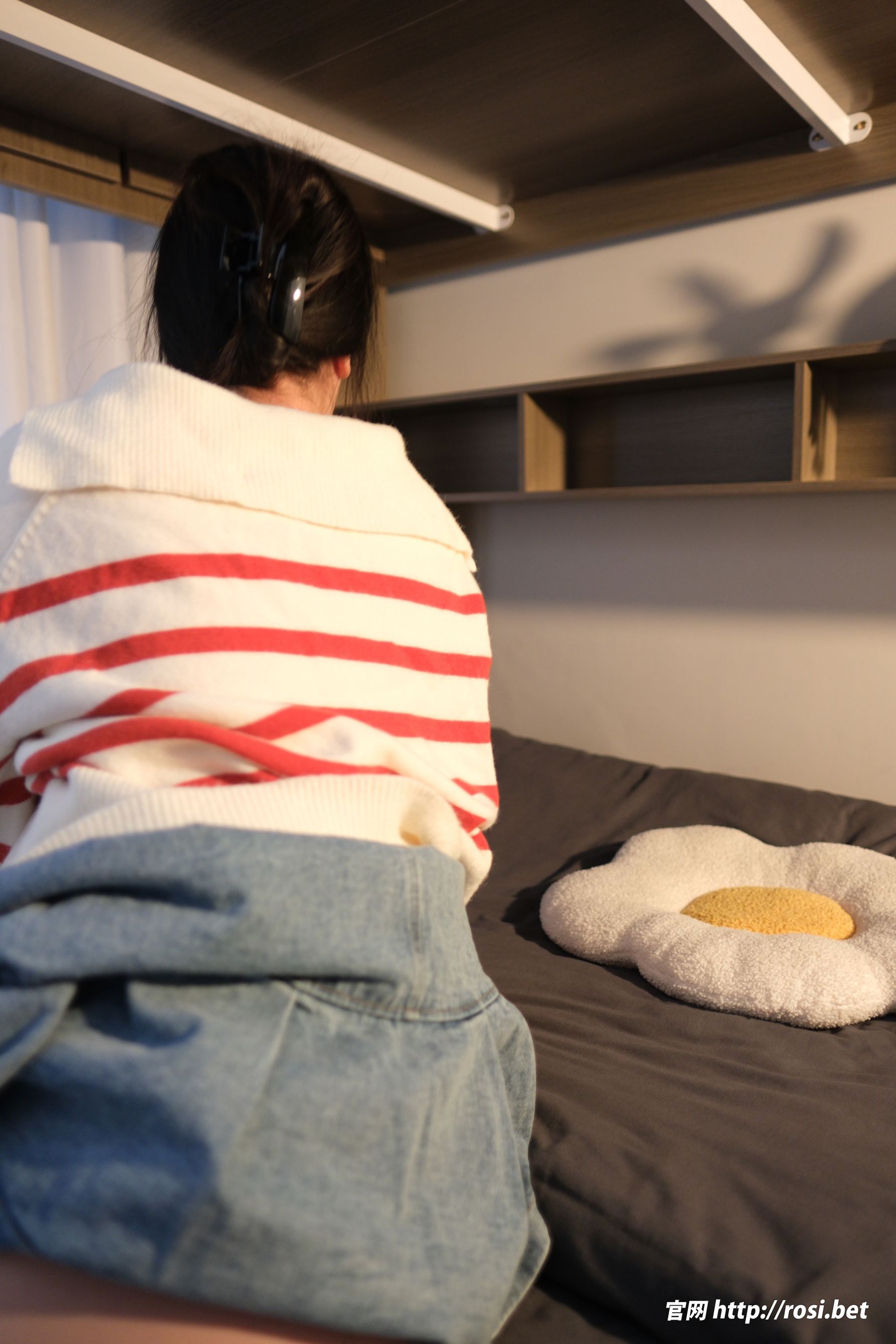 [ROSI写真] 2025.11.11 NO.5090/(102P)