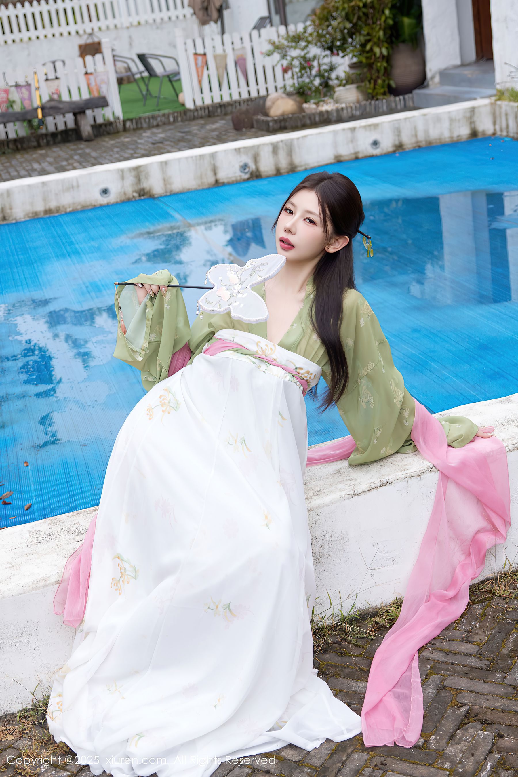 [秀人XiuRen] 2025.09.30 No.10834 尹甜甜sunny/(83P)