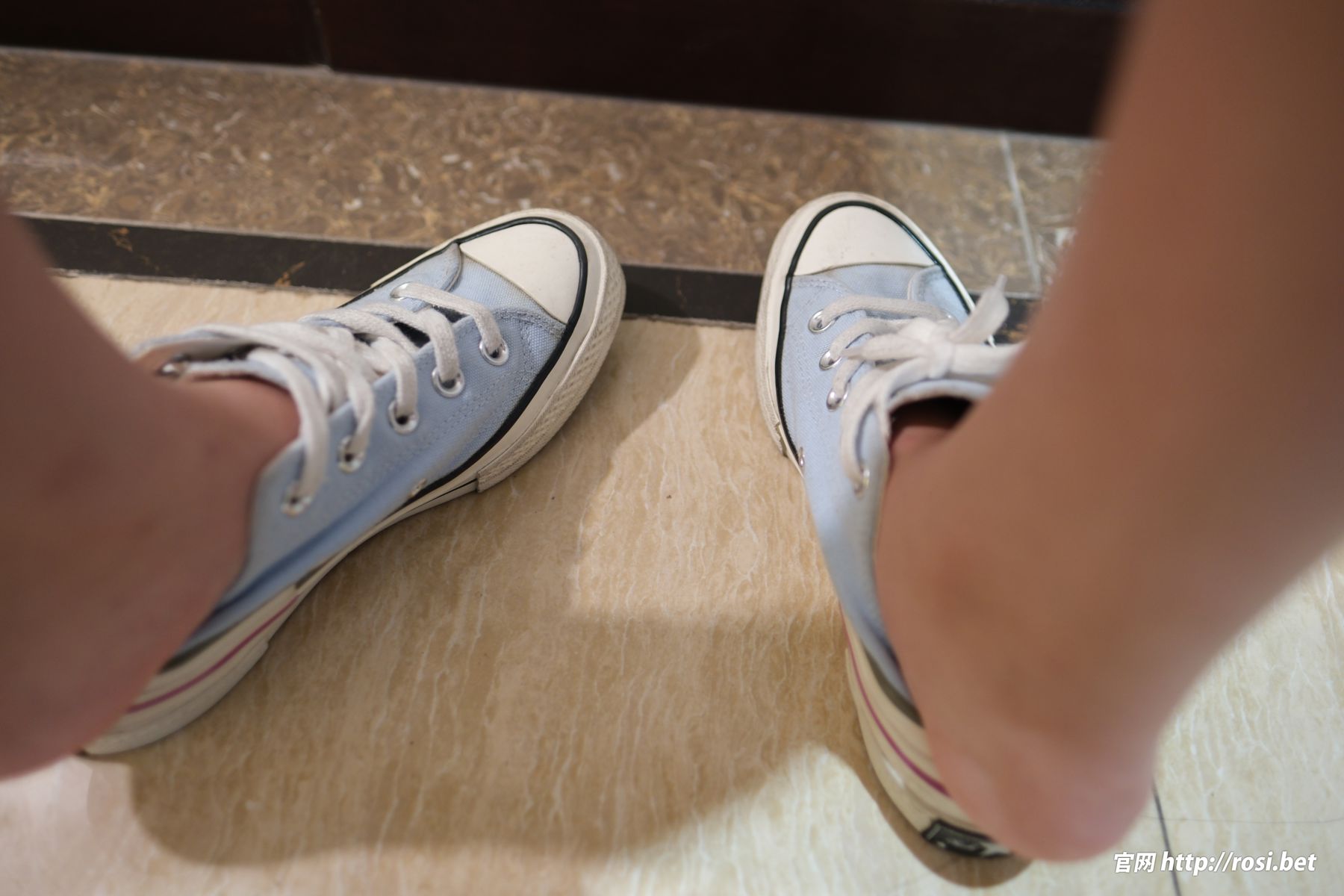 [ROSI写真] 2025.11.08 NO.5087/(88P)