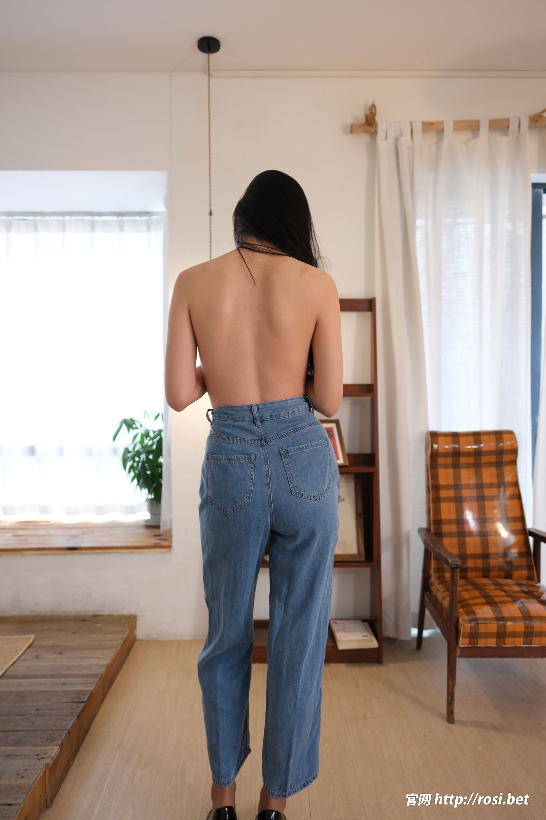 [ROSI写真] 2025.11.01 NO.5080/(85P)