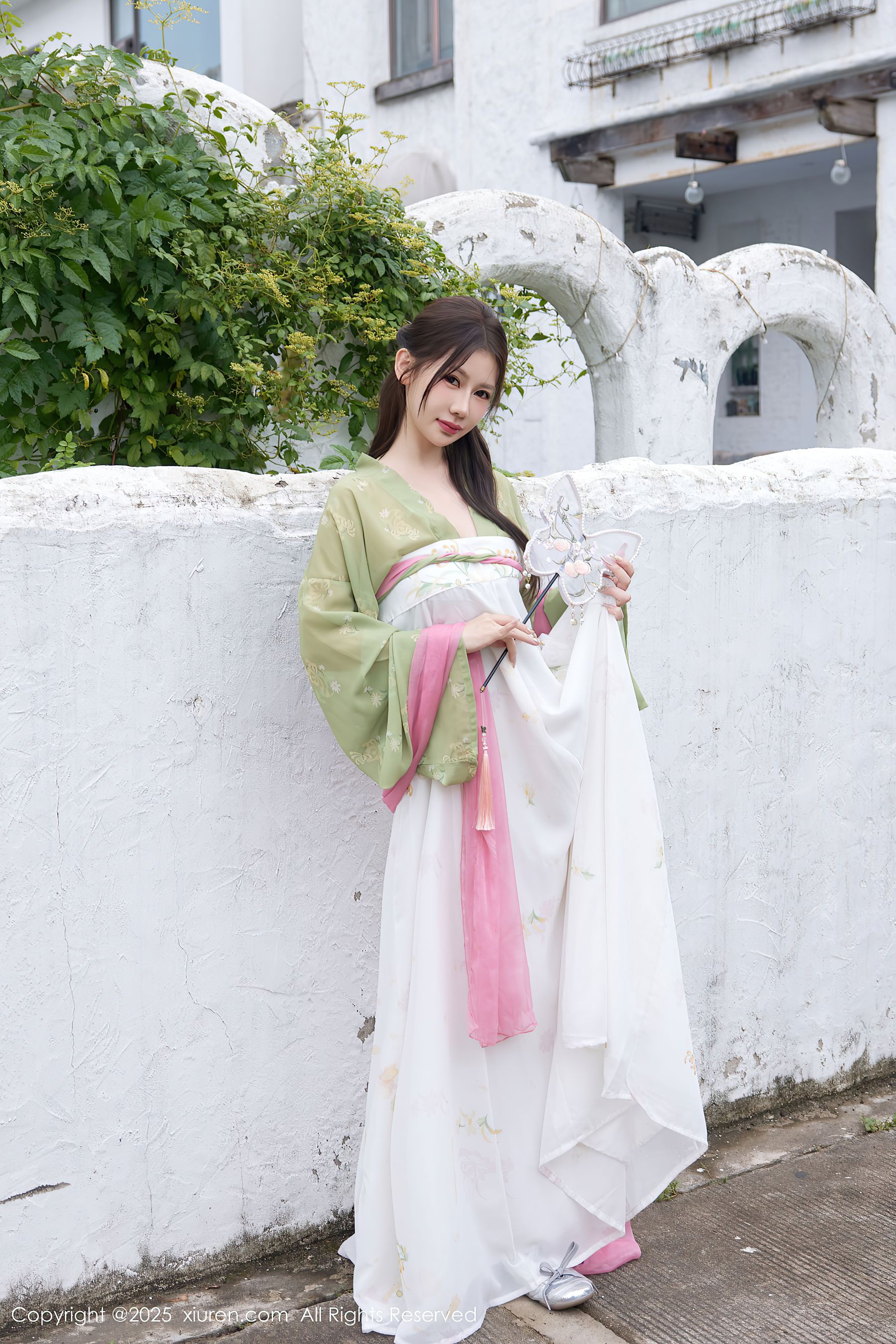 [秀人XiuRen] 2025.09.30 No.10834 尹甜甜sunny/(83P)