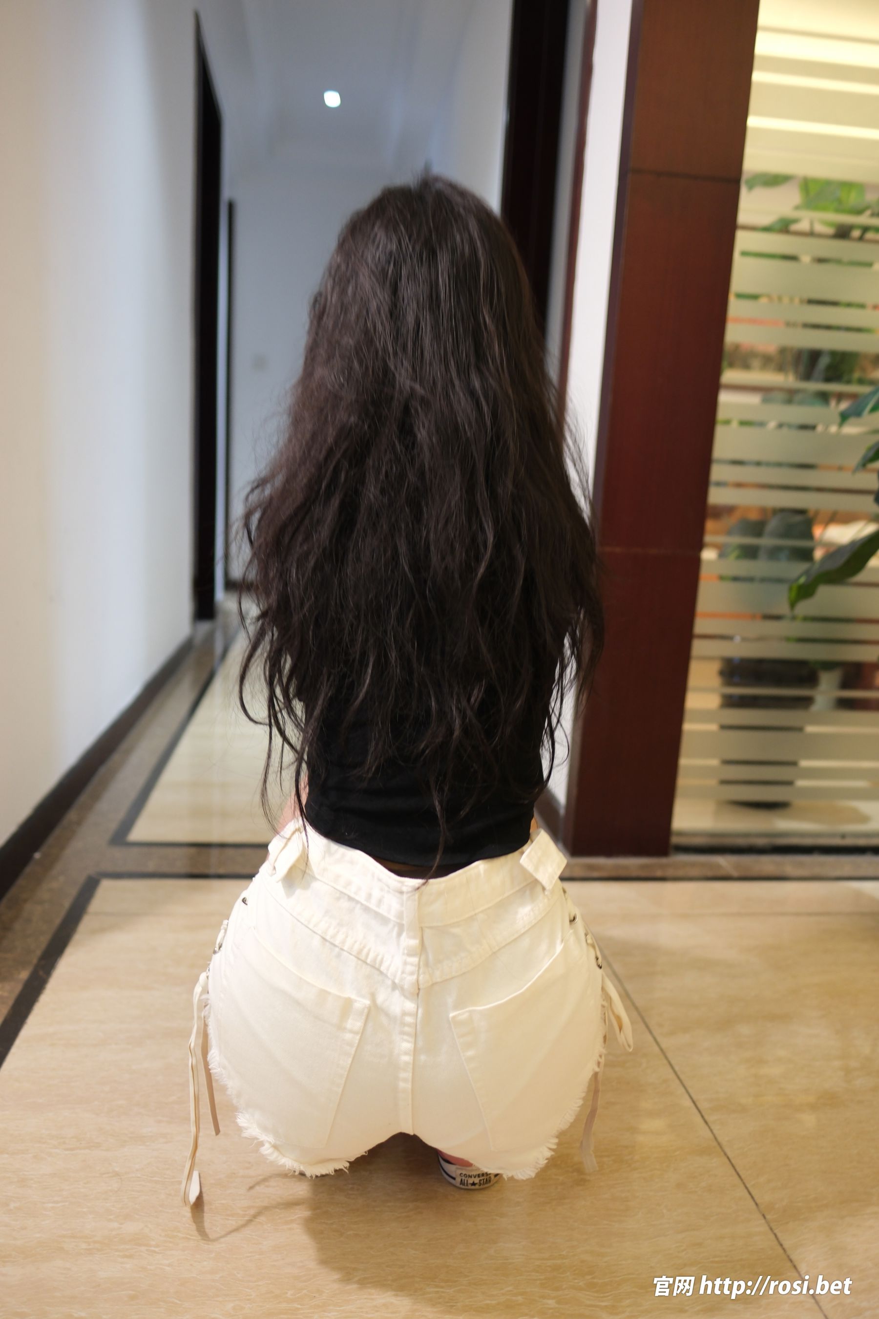 [ROSI写真] 2025.10.30 NO.5078/(104P)