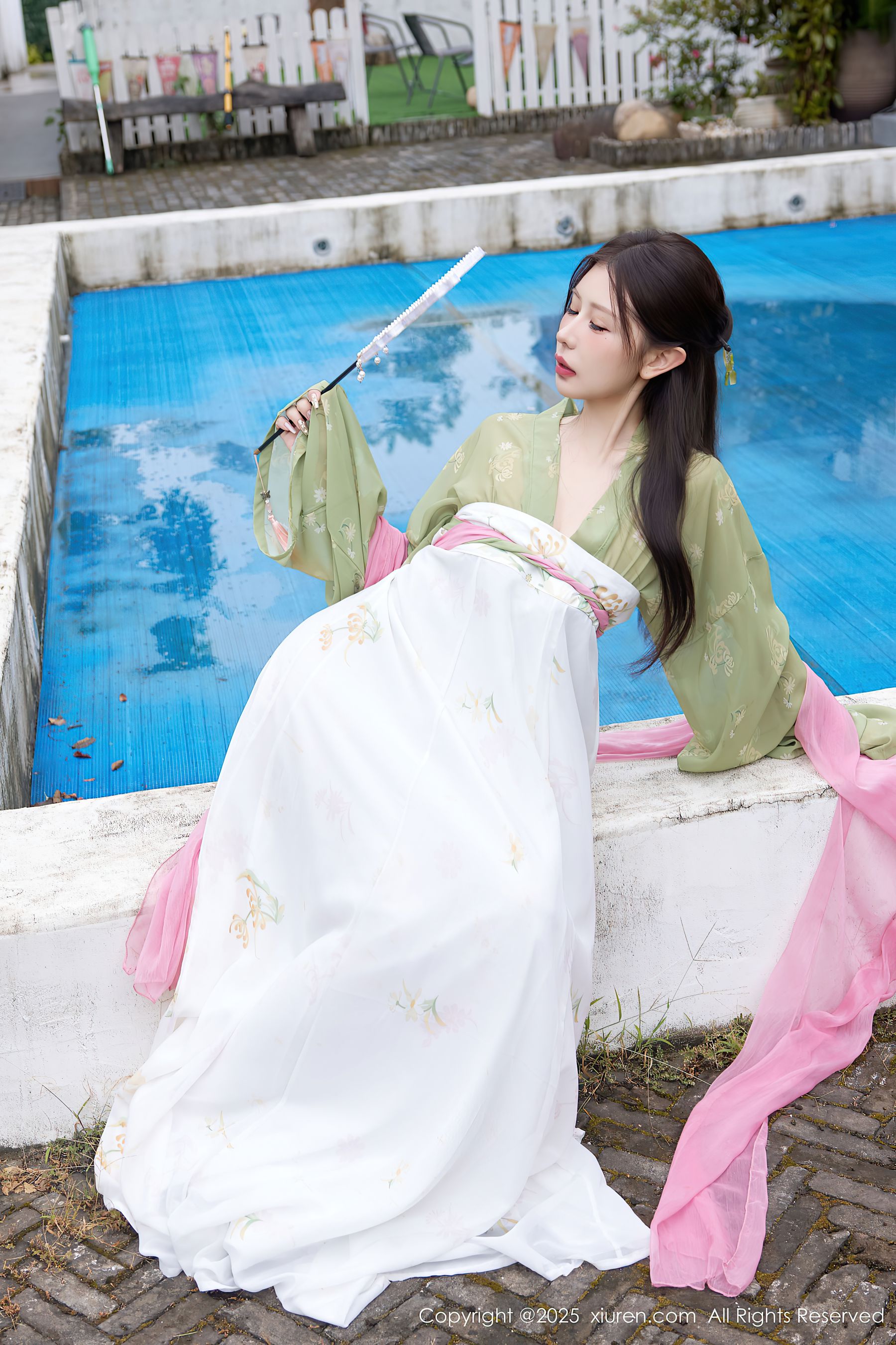 [秀人XiuRen] 2025.09.30 No.10834 尹甜甜sunny/(83P)