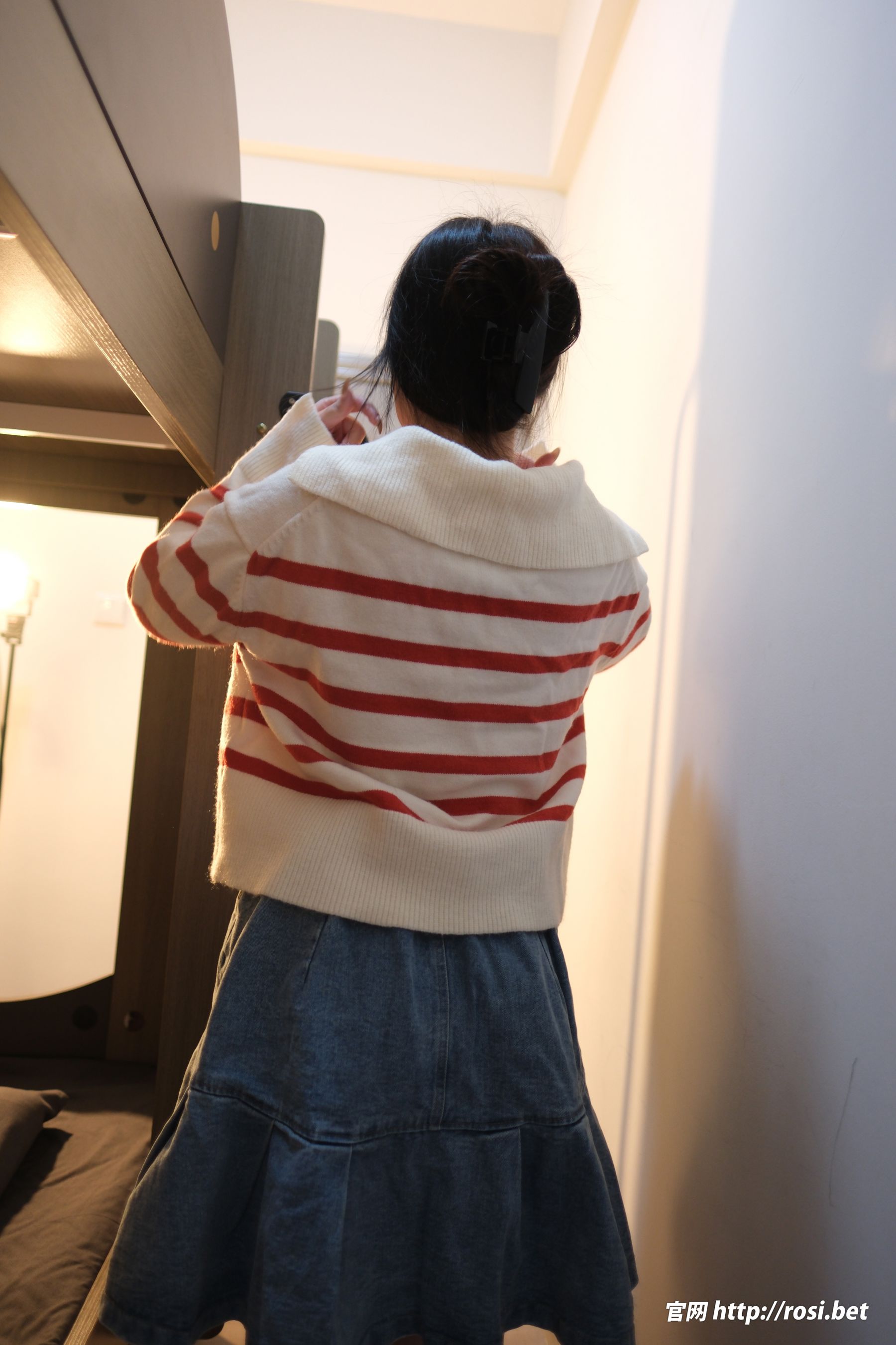 [ROSI写真] 2025.11.11 NO.5090/(102P)