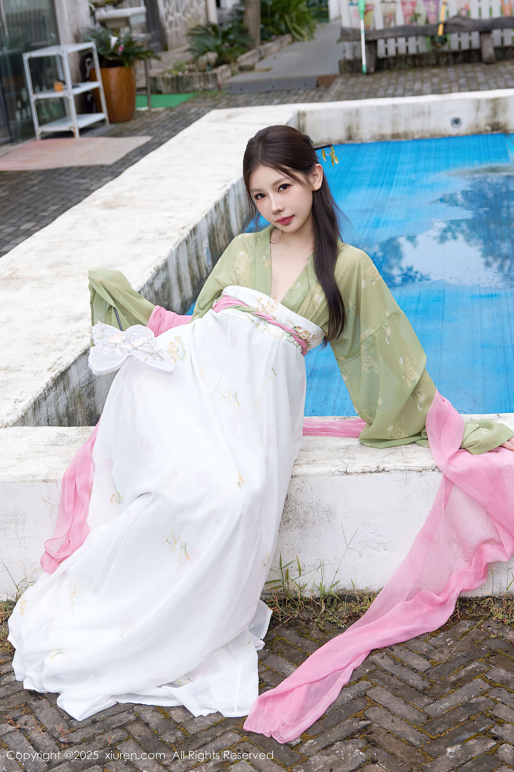 [秀人XiuRen] 2025.09.30 No.10834 尹甜甜sunny/(83P)