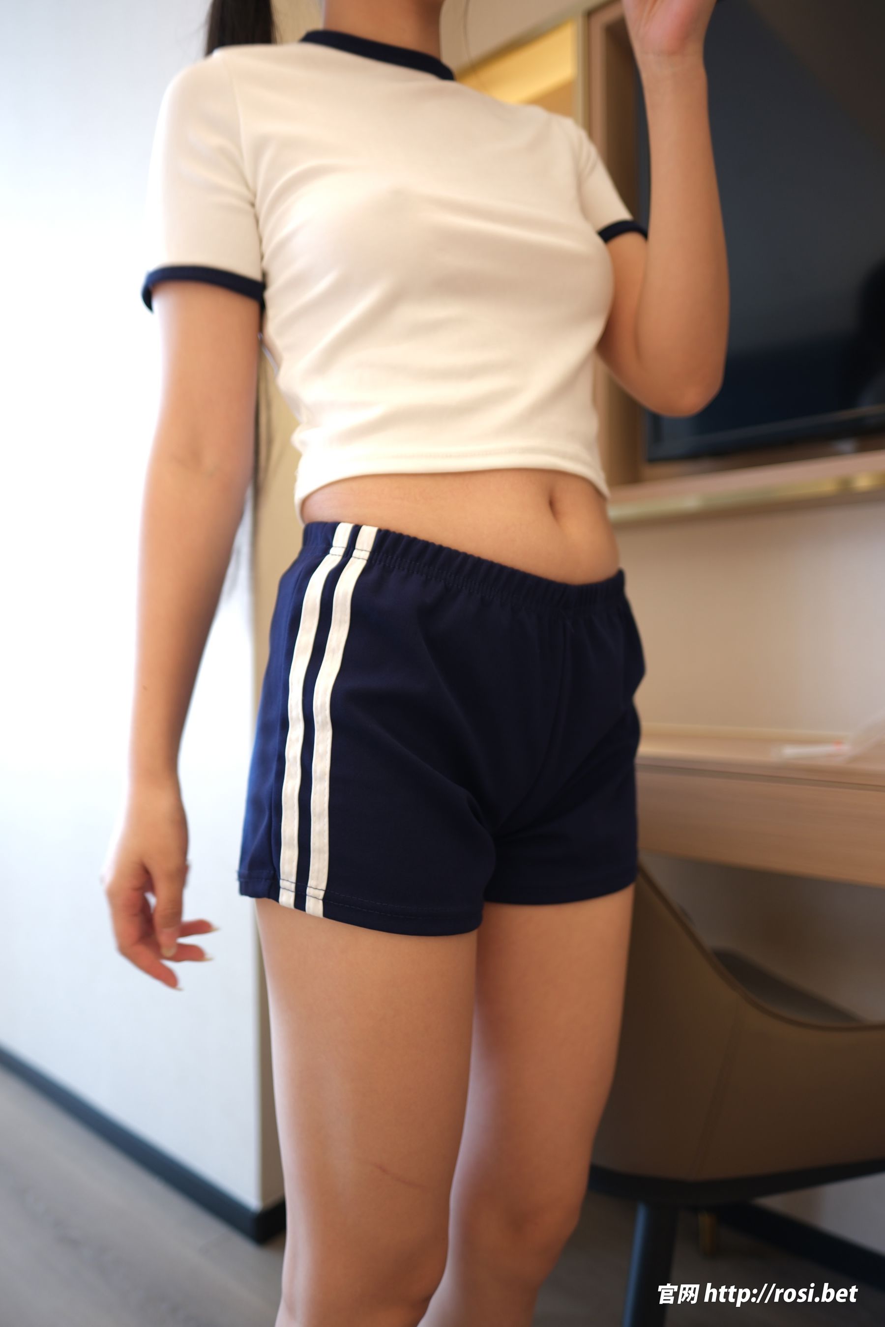 [ROSI写真] 2025.11.12 NO.5091/(84P)