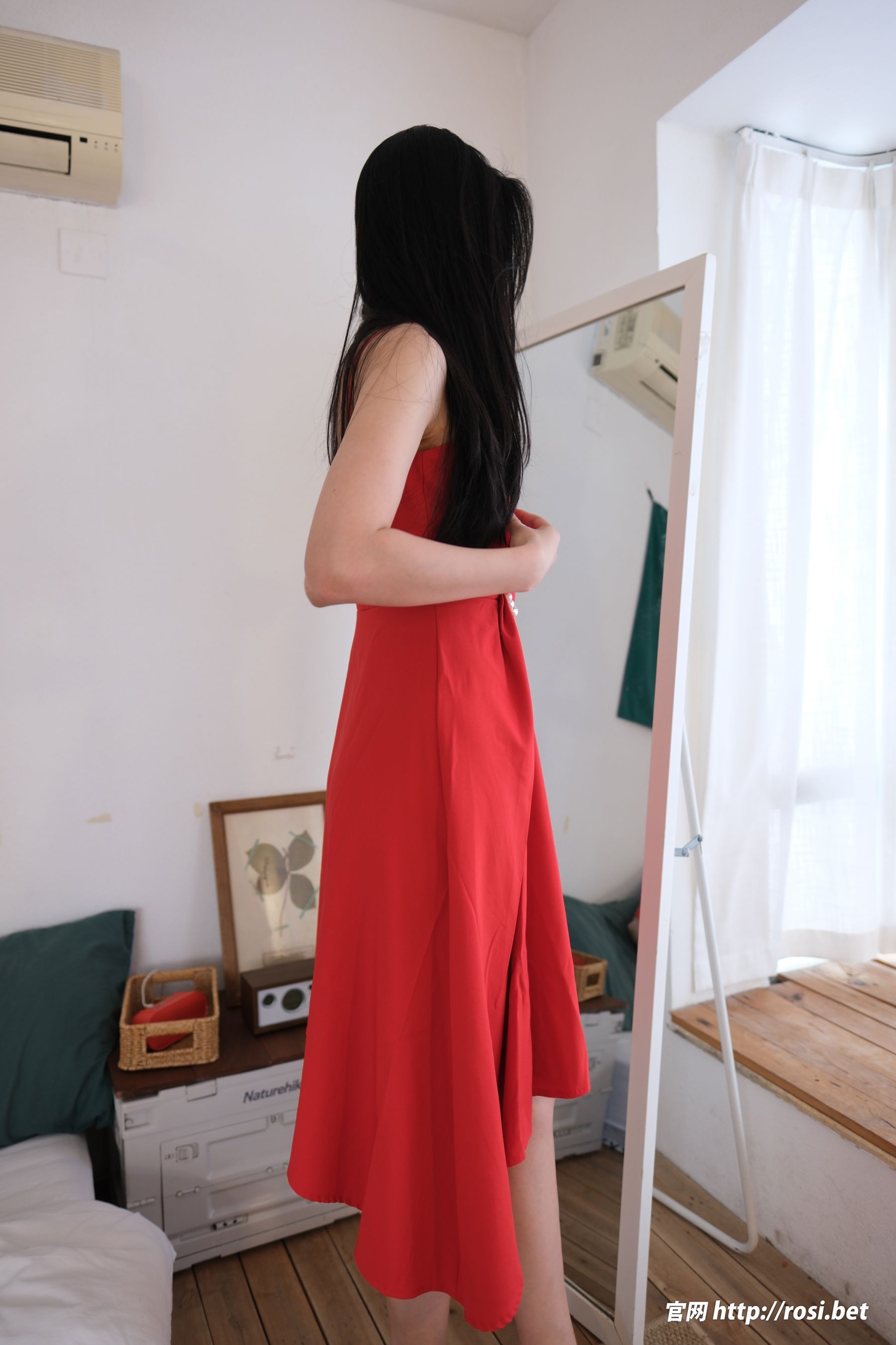 [ROSI写真] 2025.11.09 NO.5088/(69P)