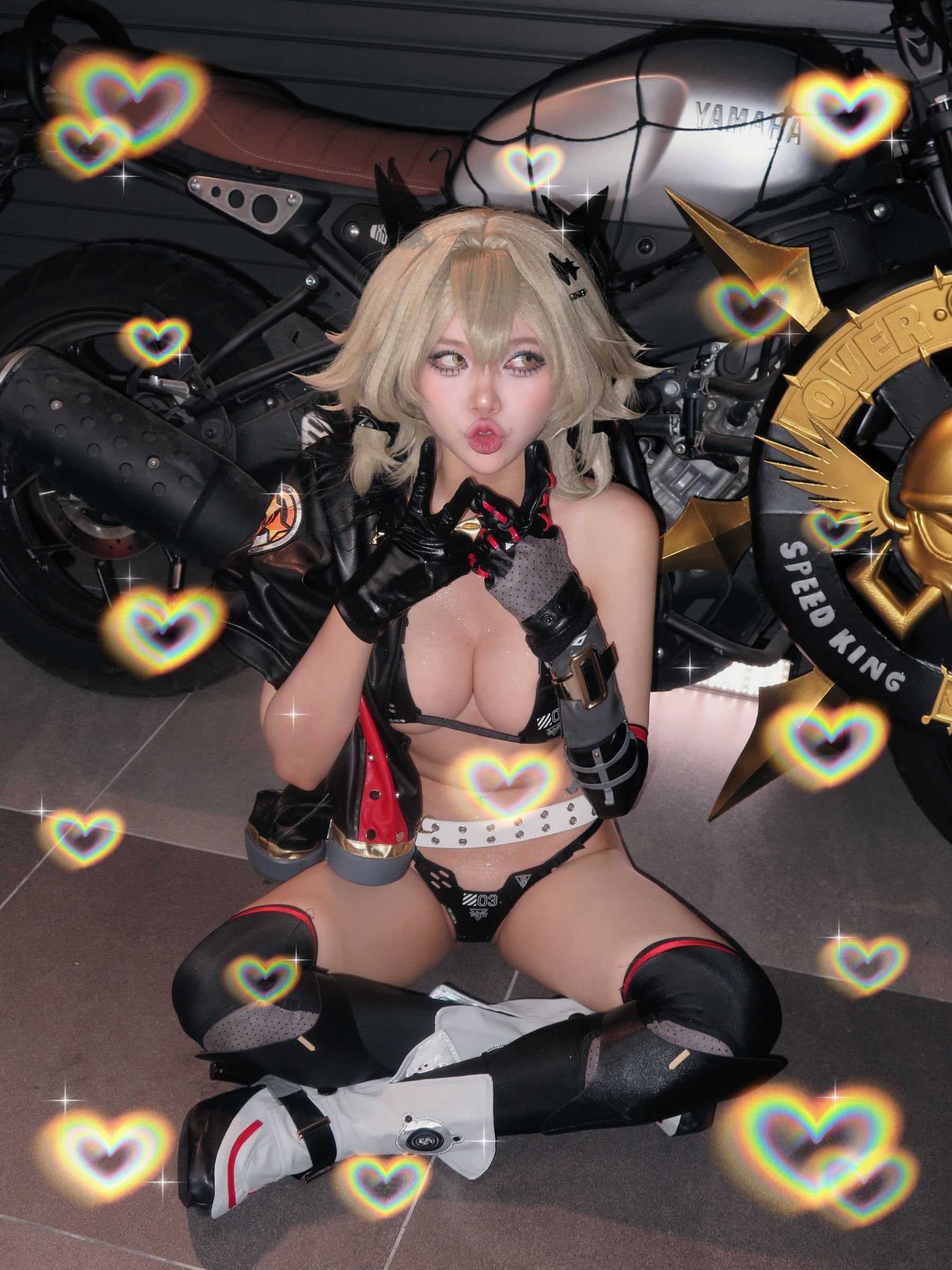 ZinieQ - Caesar King/(42P)