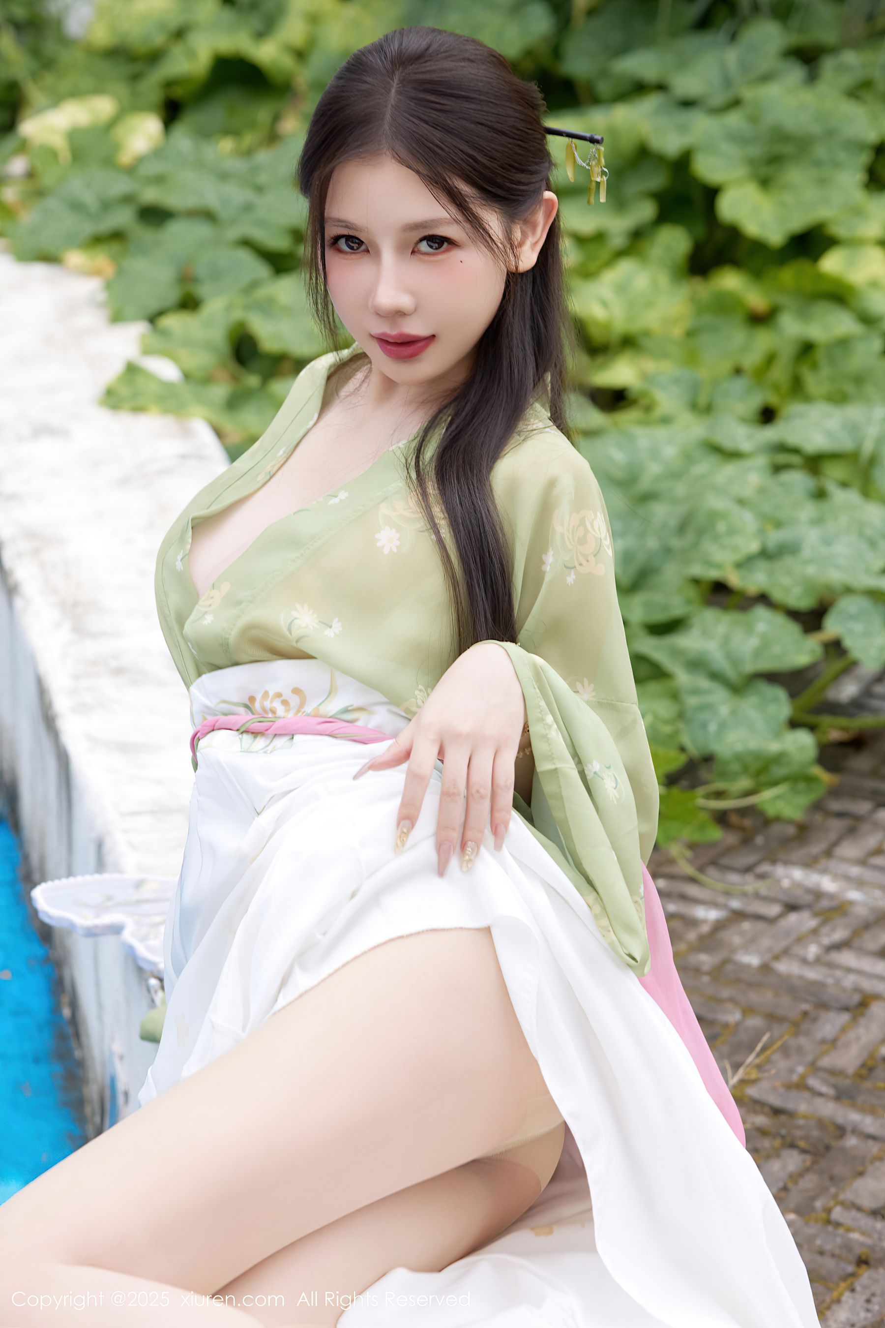 [秀人XiuRen] 2025.09.30 No.10834 尹甜甜sunny/(83P)