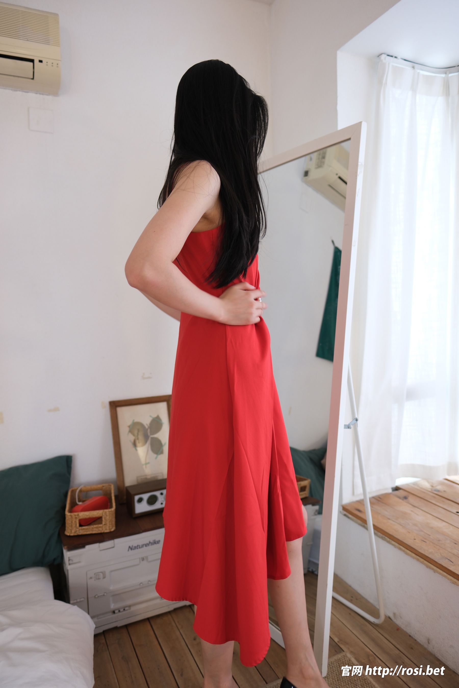 [ROSI写真] 2025.11.09 NO.5088/(69P)