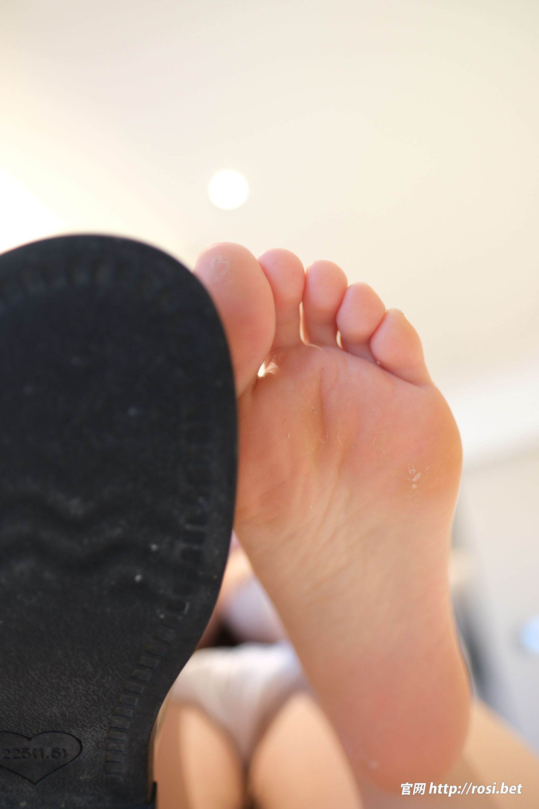 [ROSI写真] 2025.12.02 NO.5111/(154P)