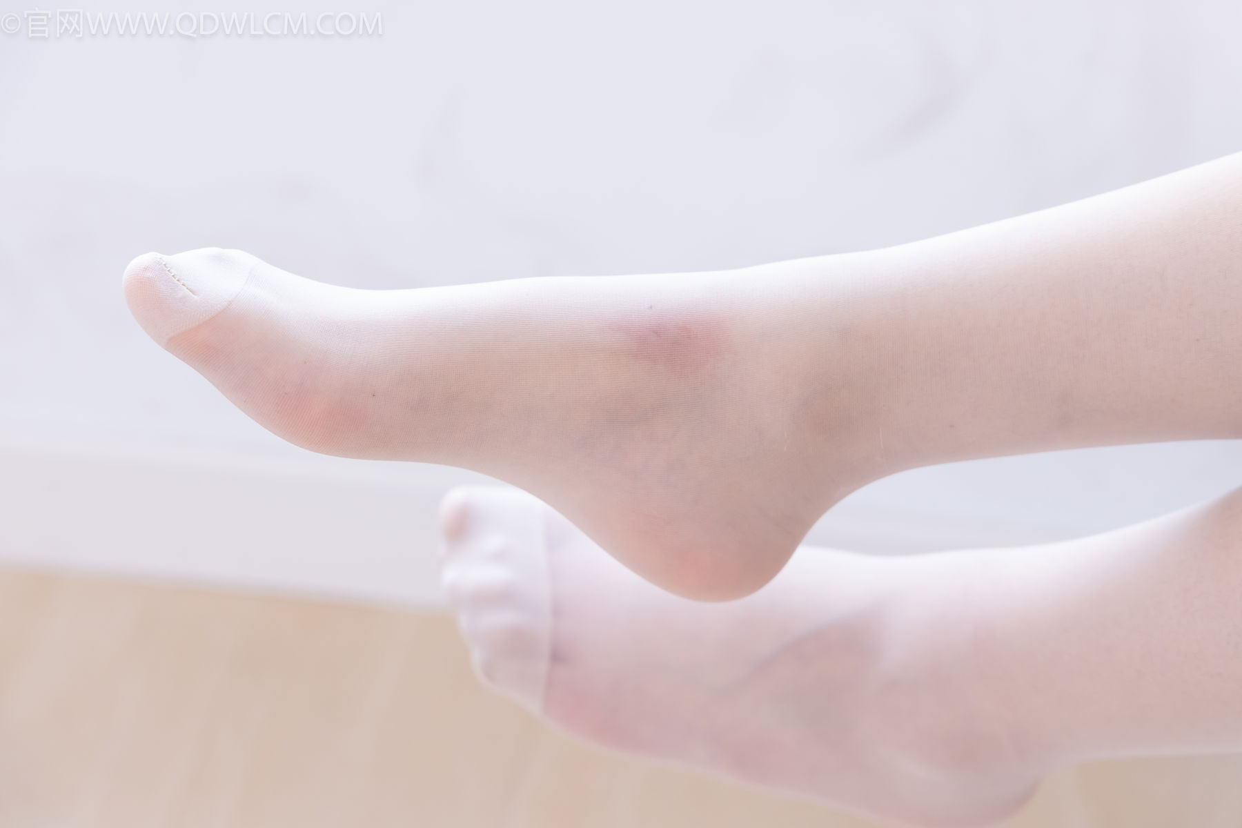 物恋传媒 No.2481 辣辣 - 高跟鞋、薄肉丝/(150P)