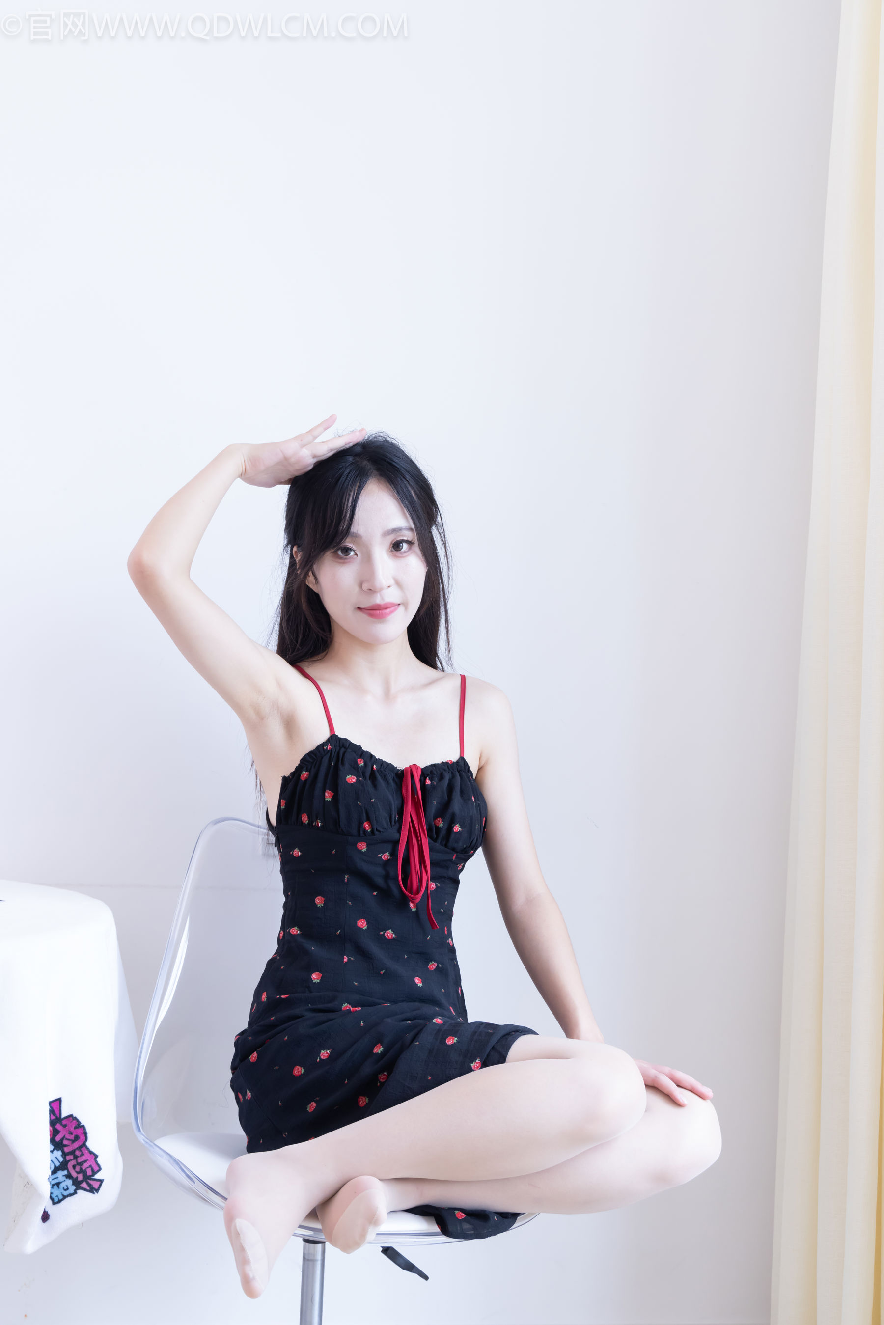 物恋传媒 No.2481 辣辣 - 高跟鞋、薄肉丝/(150P)