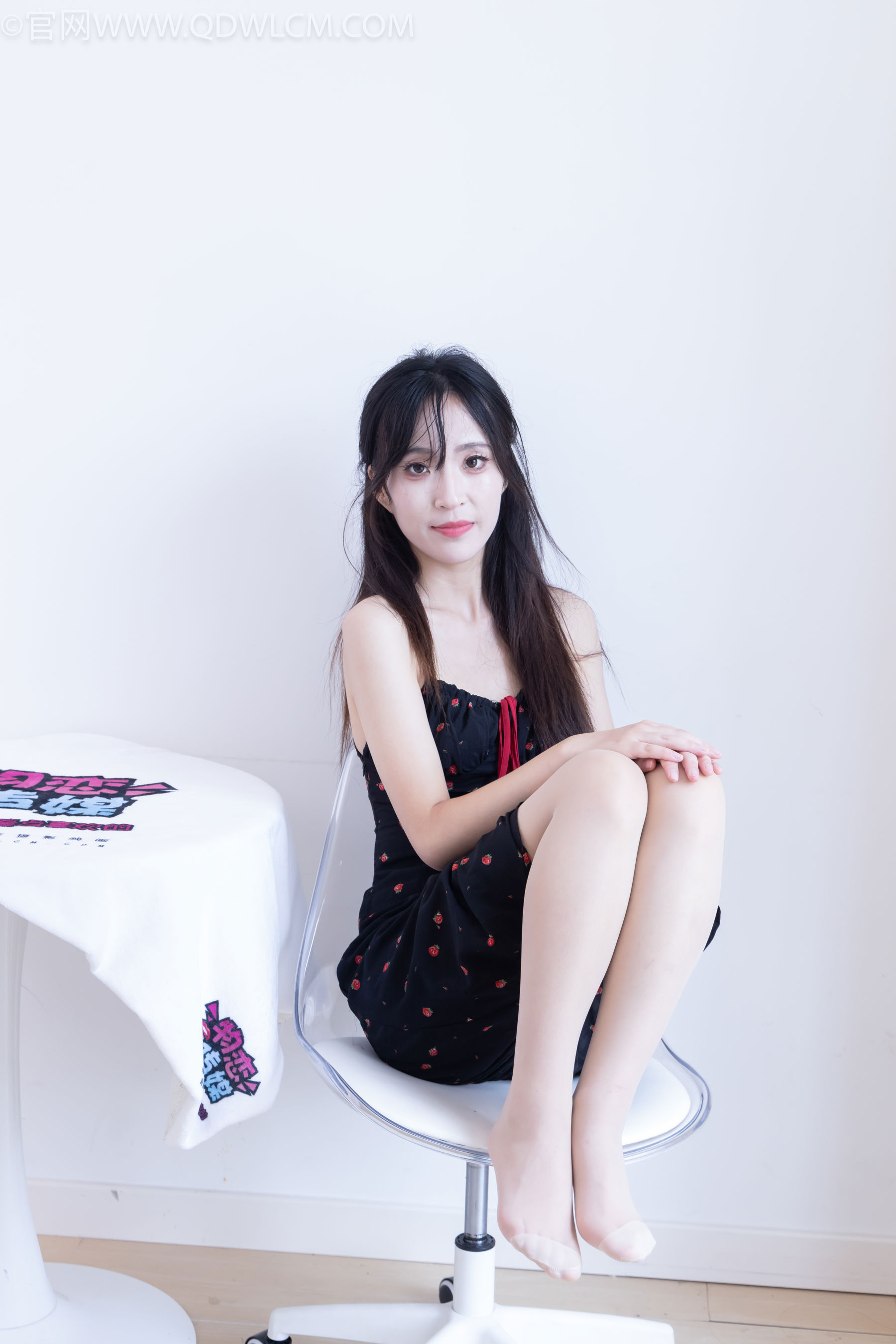 物恋传媒 No.2481 辣辣 - 高跟鞋、薄肉丝/(150P)