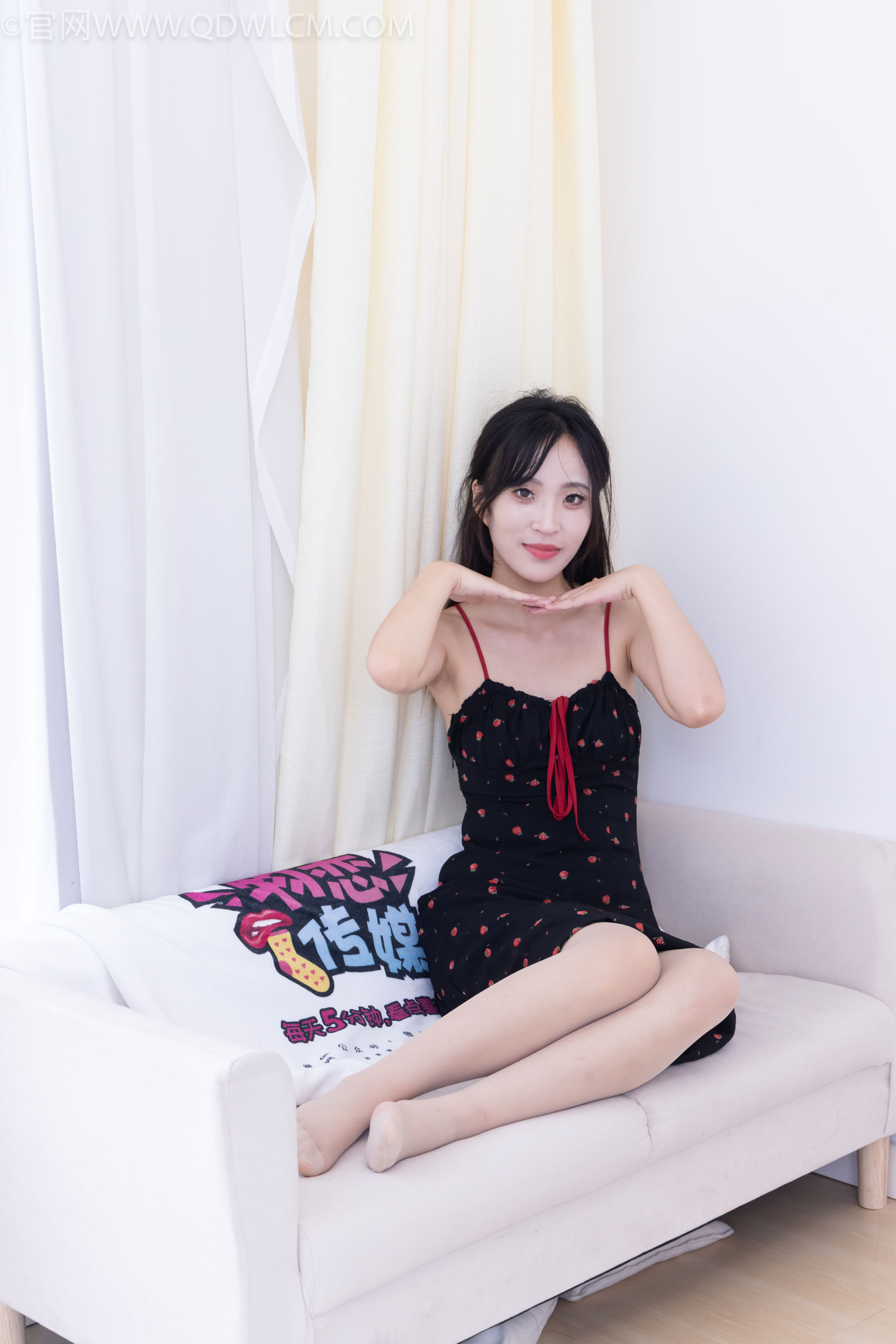 物恋传媒 No.2481 辣辣 - 高跟鞋、薄肉丝/(150P)