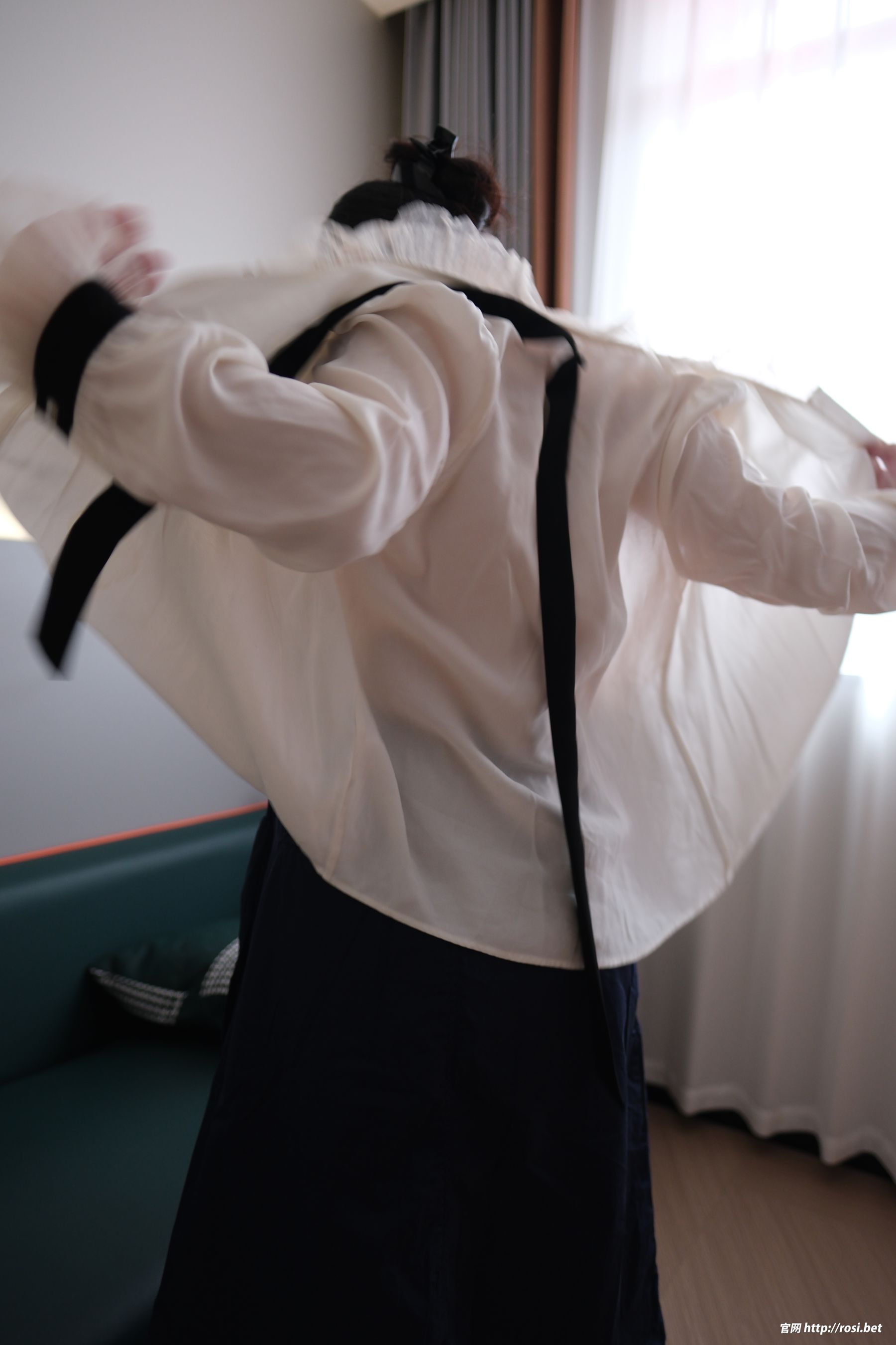 [ROSI写真] 2025.12.08 NO.5117/(28P)