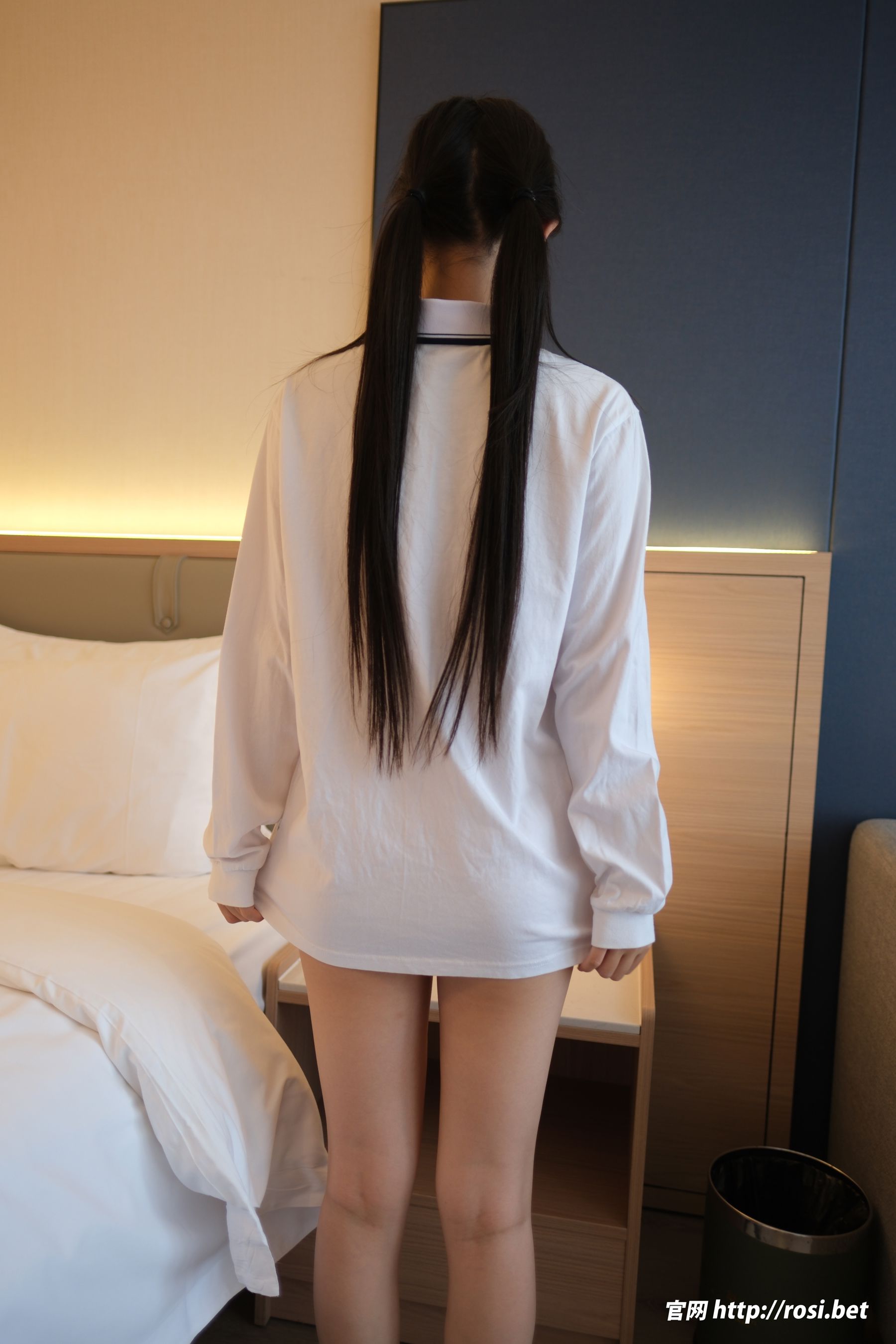 [ROSI写真] 2025.12.02 NO.5111/(154P)