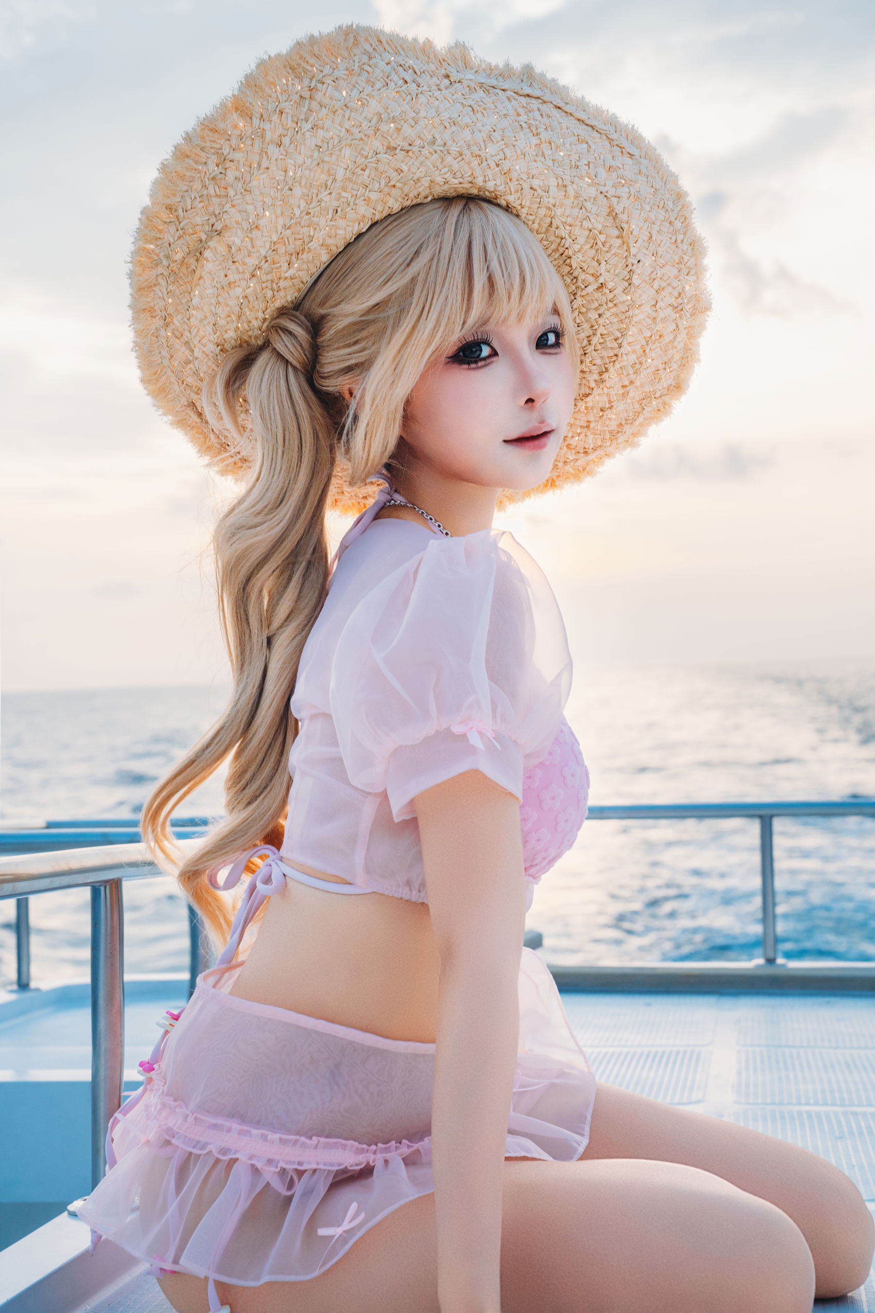 动漫博主 蠢沫沫 - 2025.12 自拍集/(200P)