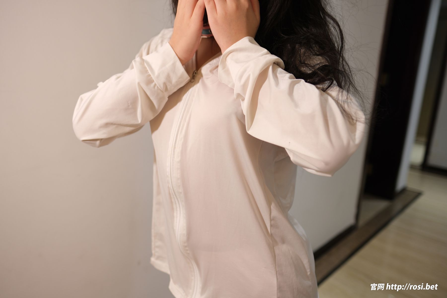 [ROSI写真] 2025.11.23 NO.5102/(45P)