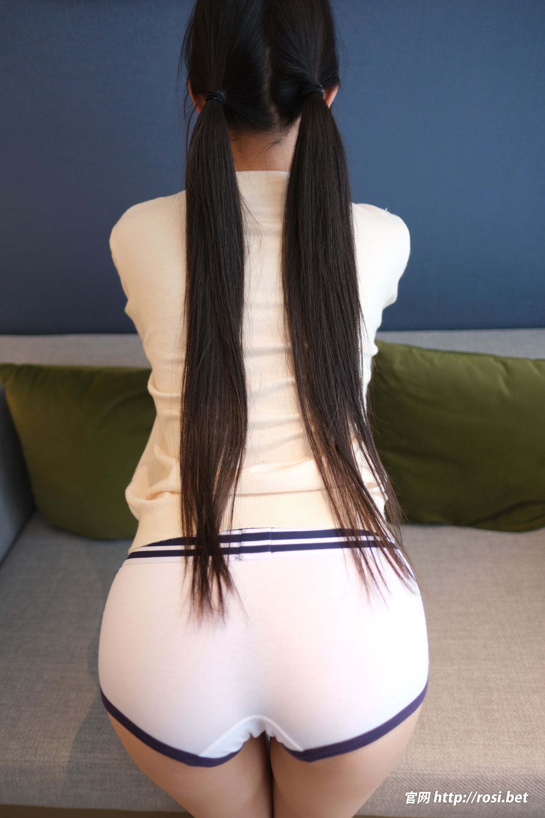 [ROSI写真] 2025.11.25 NO.5104/(101P)