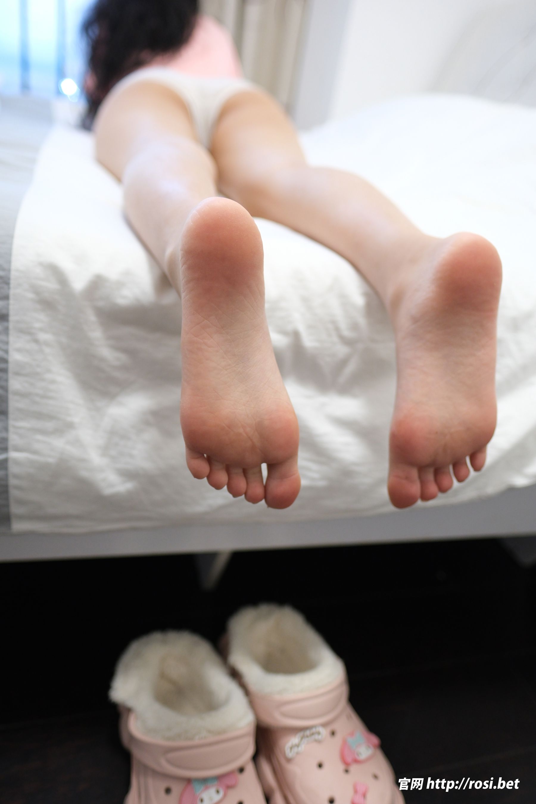 [ROSI写真] 2025.11.29 NO.5108/(73P)