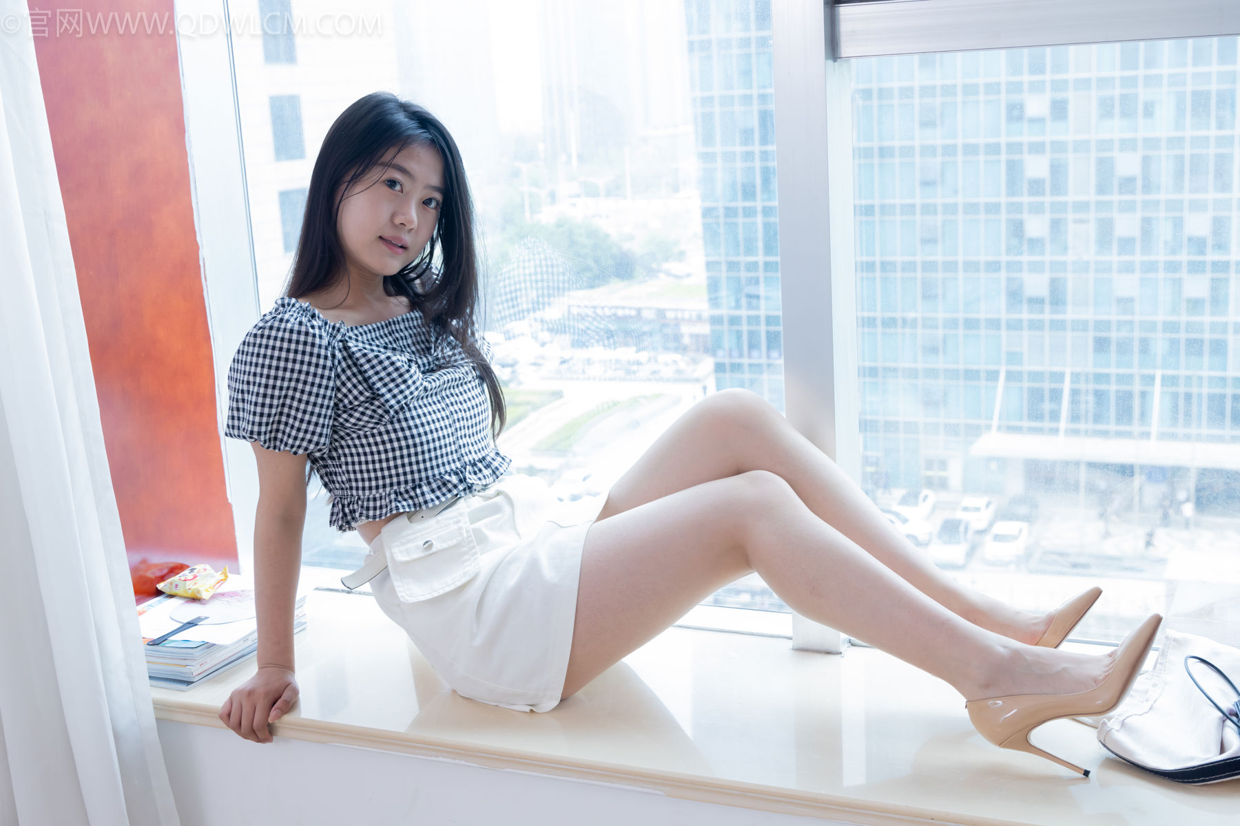 物恋传媒 No.2484 芋头 - 三双高跟凉鞋、薄肉丝、裸足/(151P)