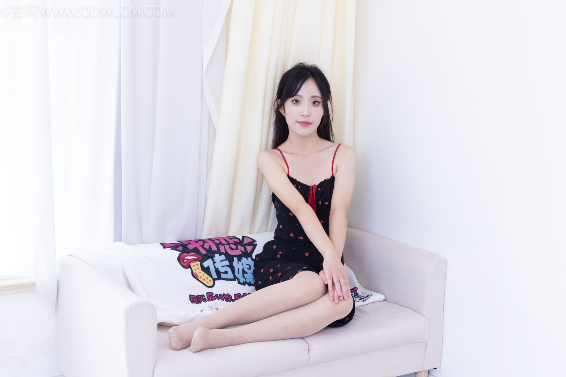 物恋传媒 No.2481 辣辣 - 高跟鞋、薄肉丝/(150P)