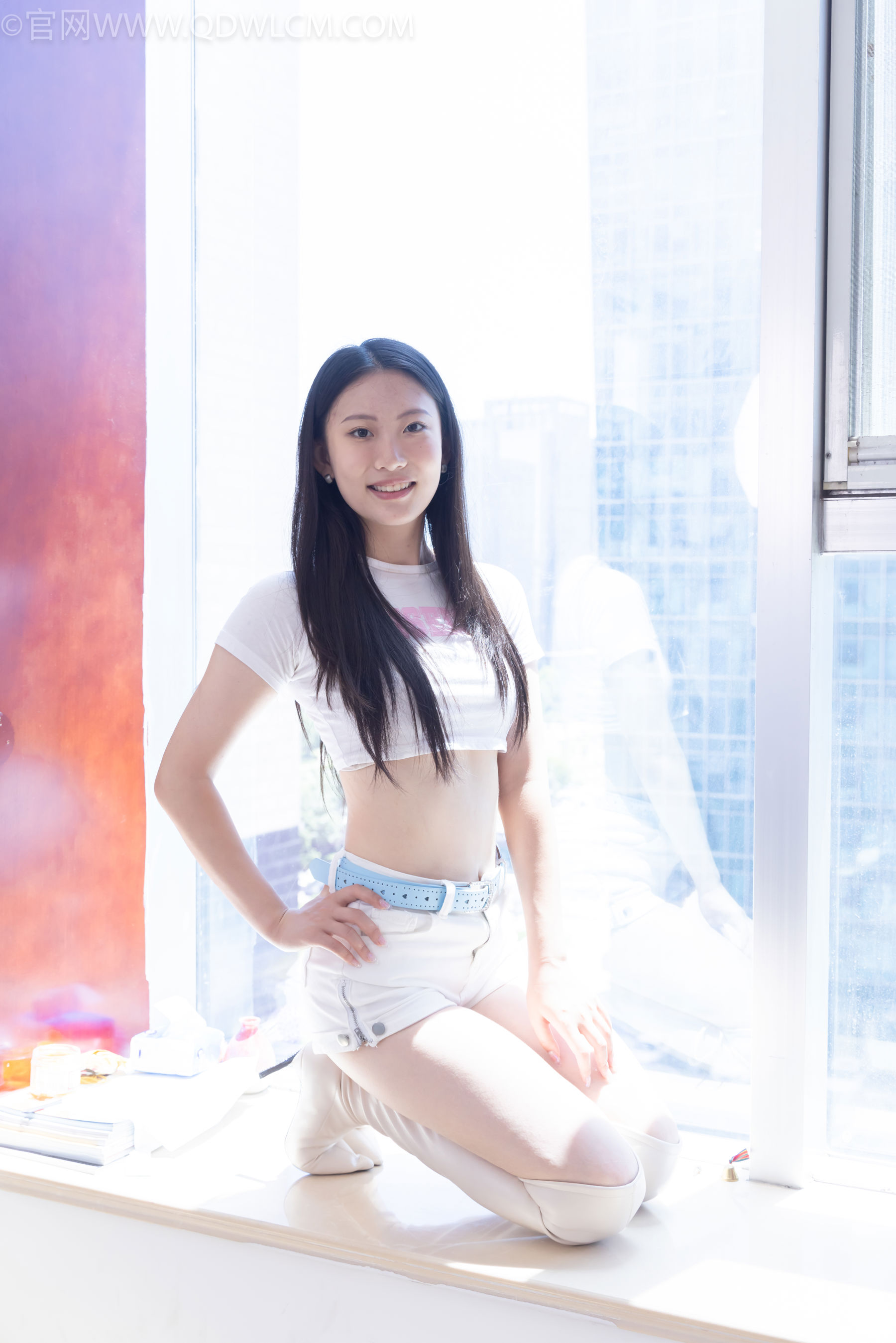 物恋传媒 No.2488 奶糖 - 高跟长靴、白棉袜、裸足/(180P)