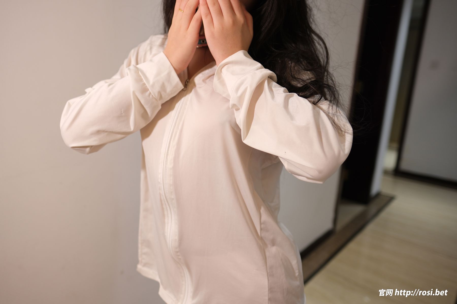 [ROSI写真] 2025.11.23 NO.5102/(45P)