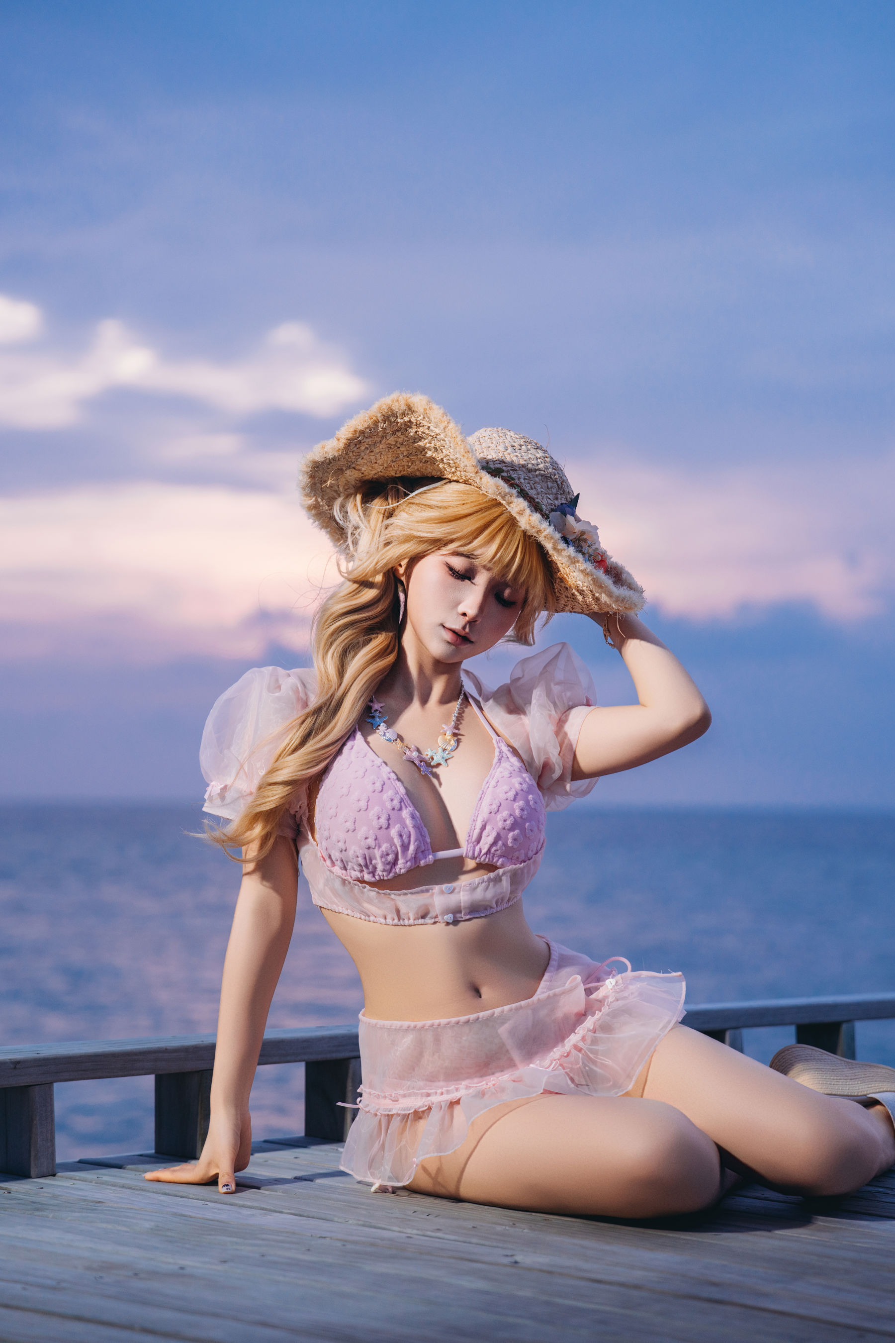 动漫博主 蠢沫沫 - 2025.12 自拍集/(200P)