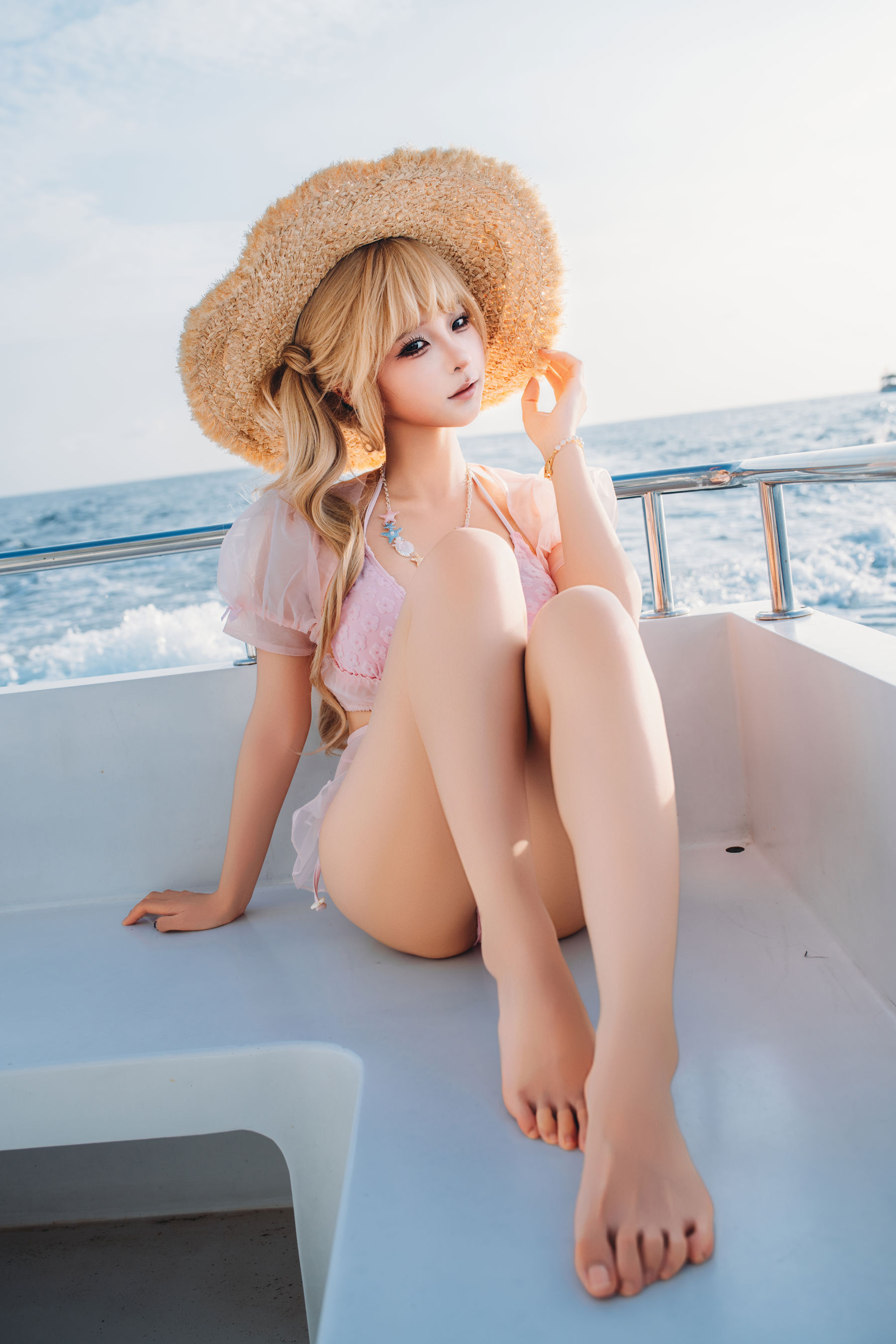 动漫博主 蠢沫沫 - 2025.12 自拍集/(200P)