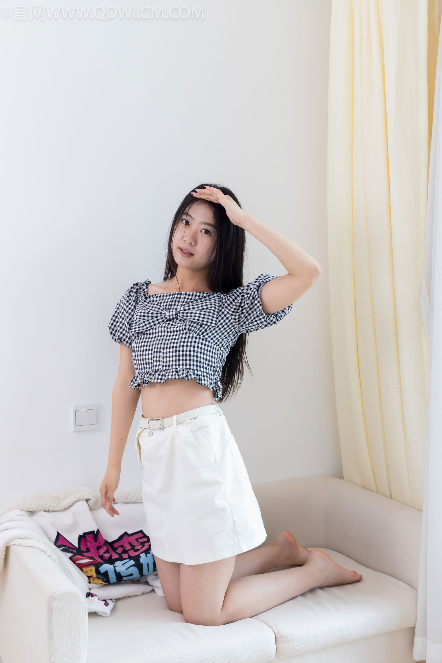 物恋传媒 No.2484 芋头 - 三双高跟凉鞋、薄肉丝、裸足/(151P)