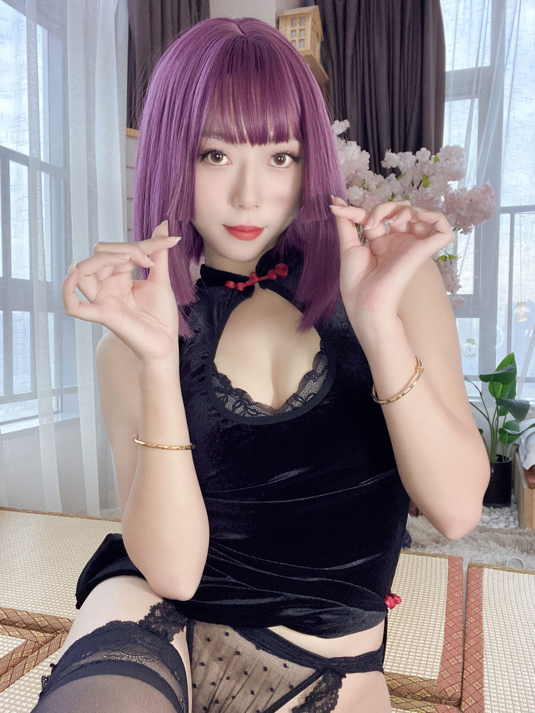 动漫博主 Money冷冷 - 高叉旗袍蕾丝裙/(107P)