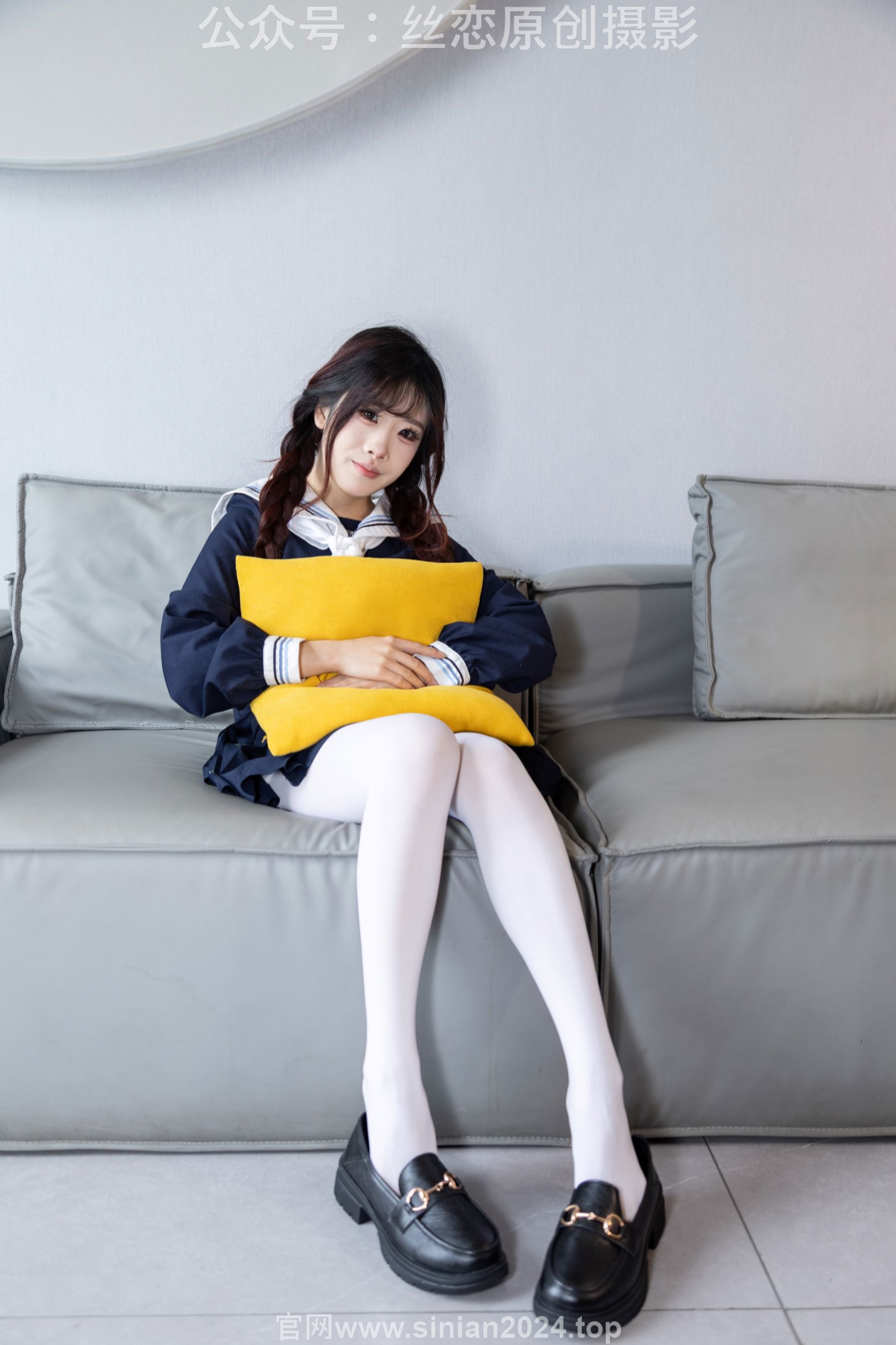丝恋摄影 No.001 小梦 - 乐福鞋 厚白丝/(243P)