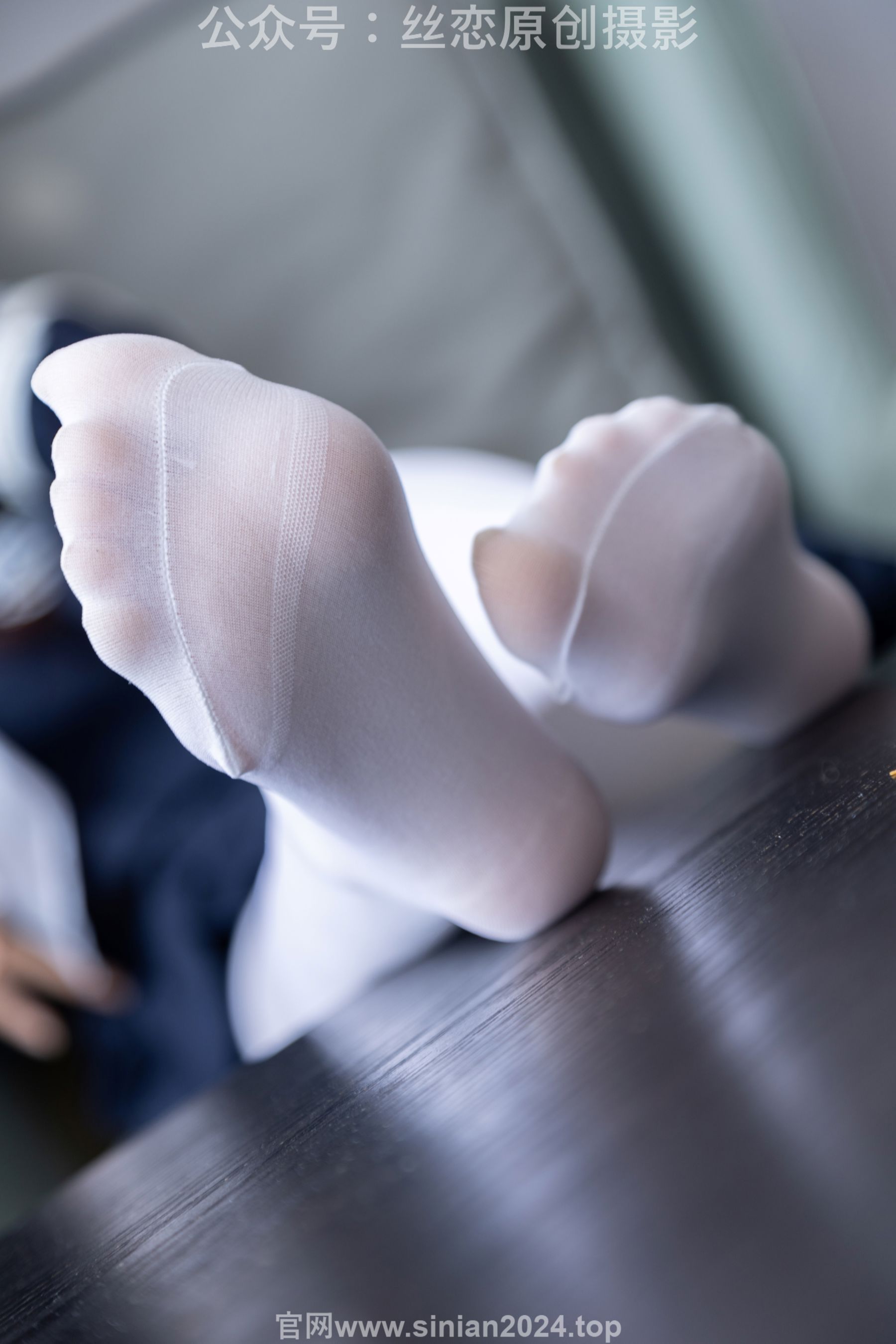 丝恋摄影 No.001 小梦 - 乐福鞋 厚白丝/(243P)