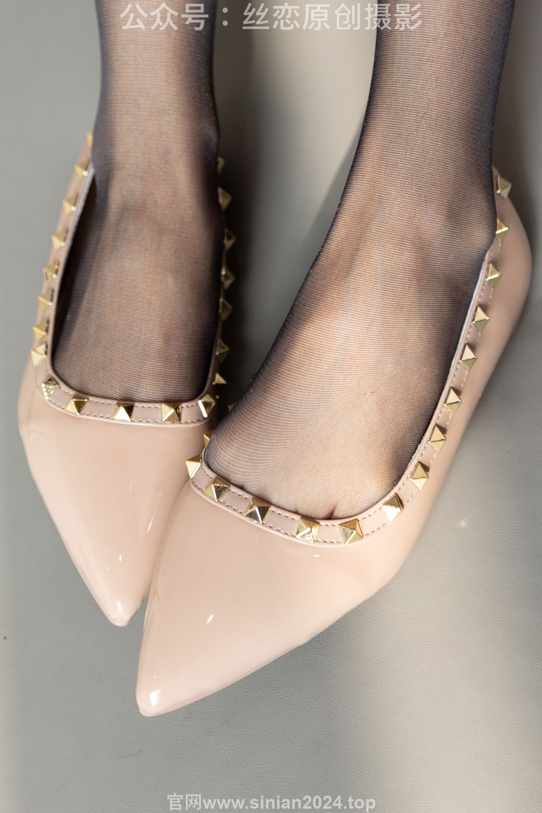 丝恋摄影 No.005 小梦 - 白色衬衫 黑色丝袜 包臀裙/(169P)