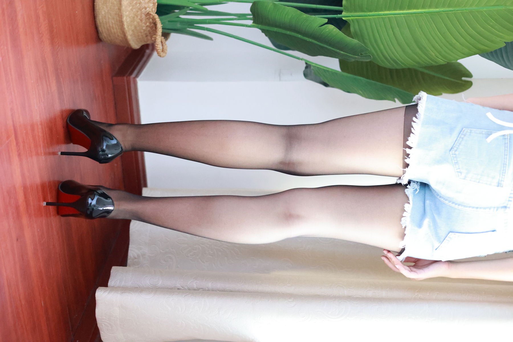 三禾摄影 No.012 牛仔热裤 高跟 长丝/(208P)