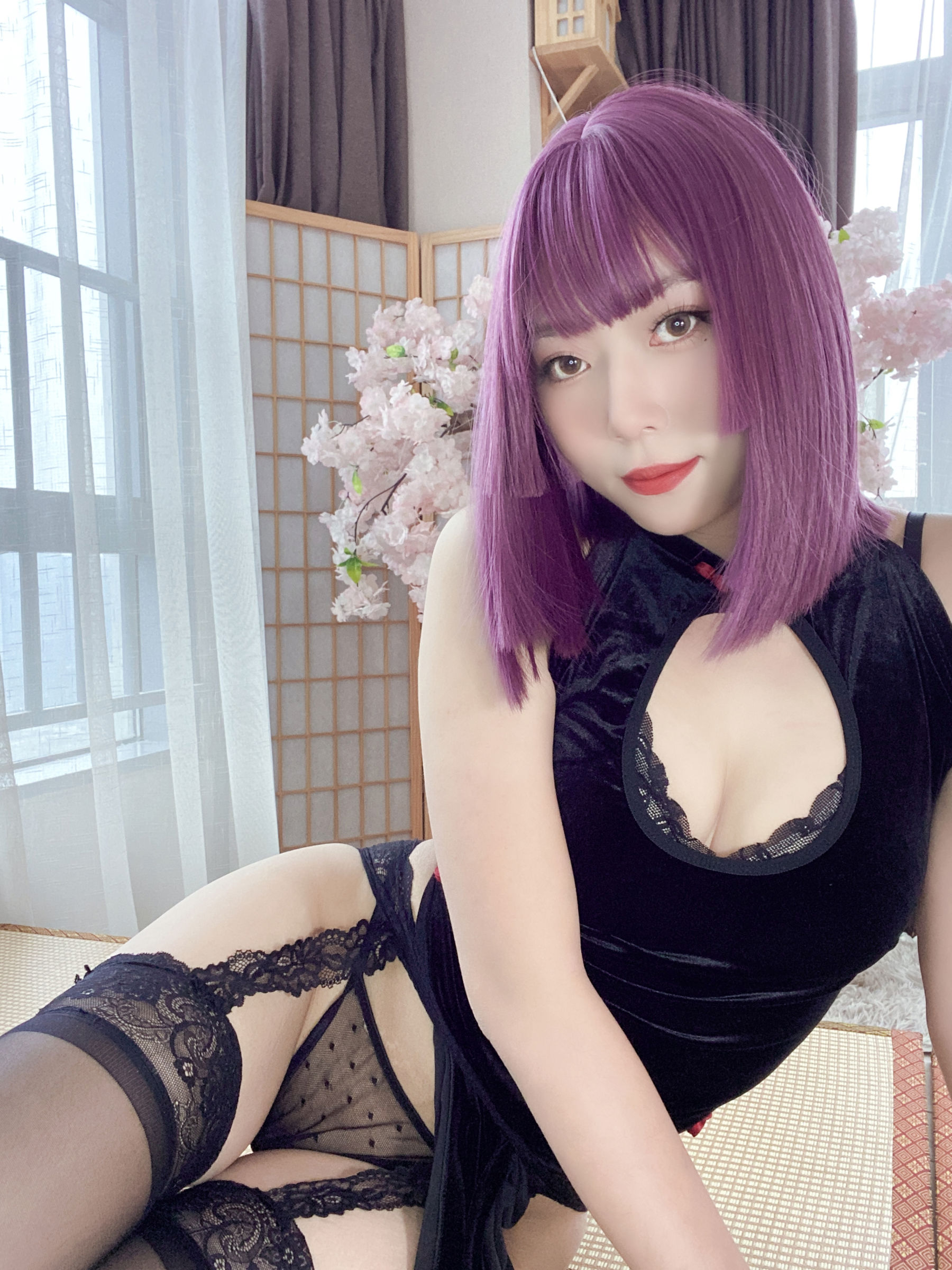 动漫博主 Money冷冷 - 高叉旗袍蕾丝裙/(107P)