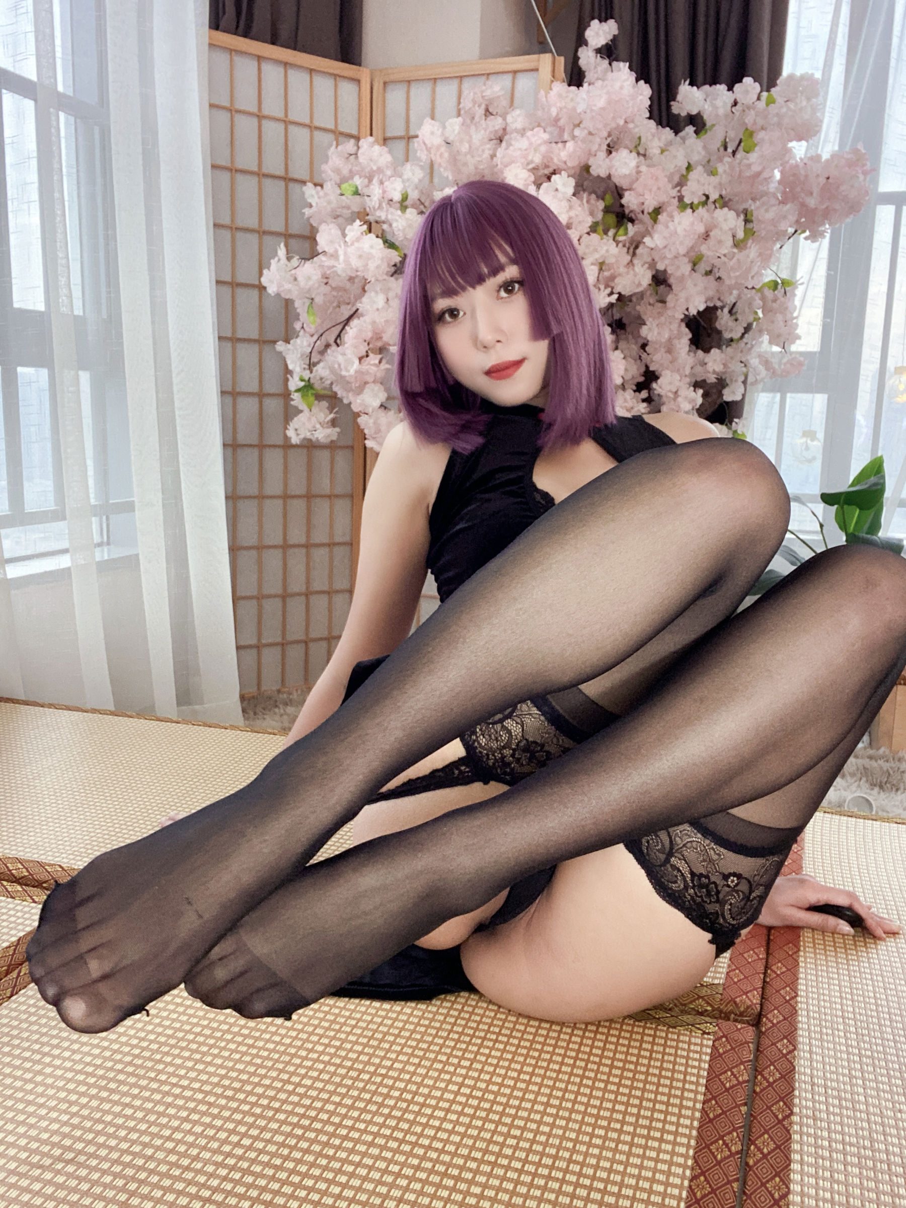 动漫博主 Money冷冷 - 高叉旗袍蕾丝裙/(107P)