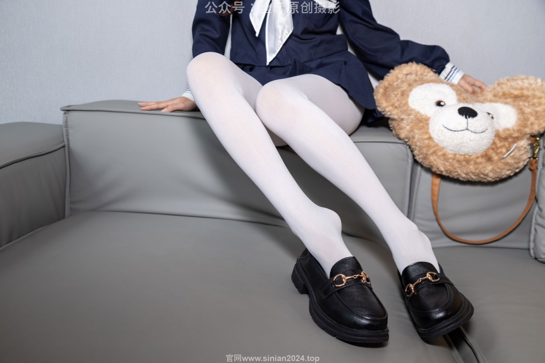 丝恋摄影 No.001 小梦 - 乐福鞋 厚白丝/(243P)